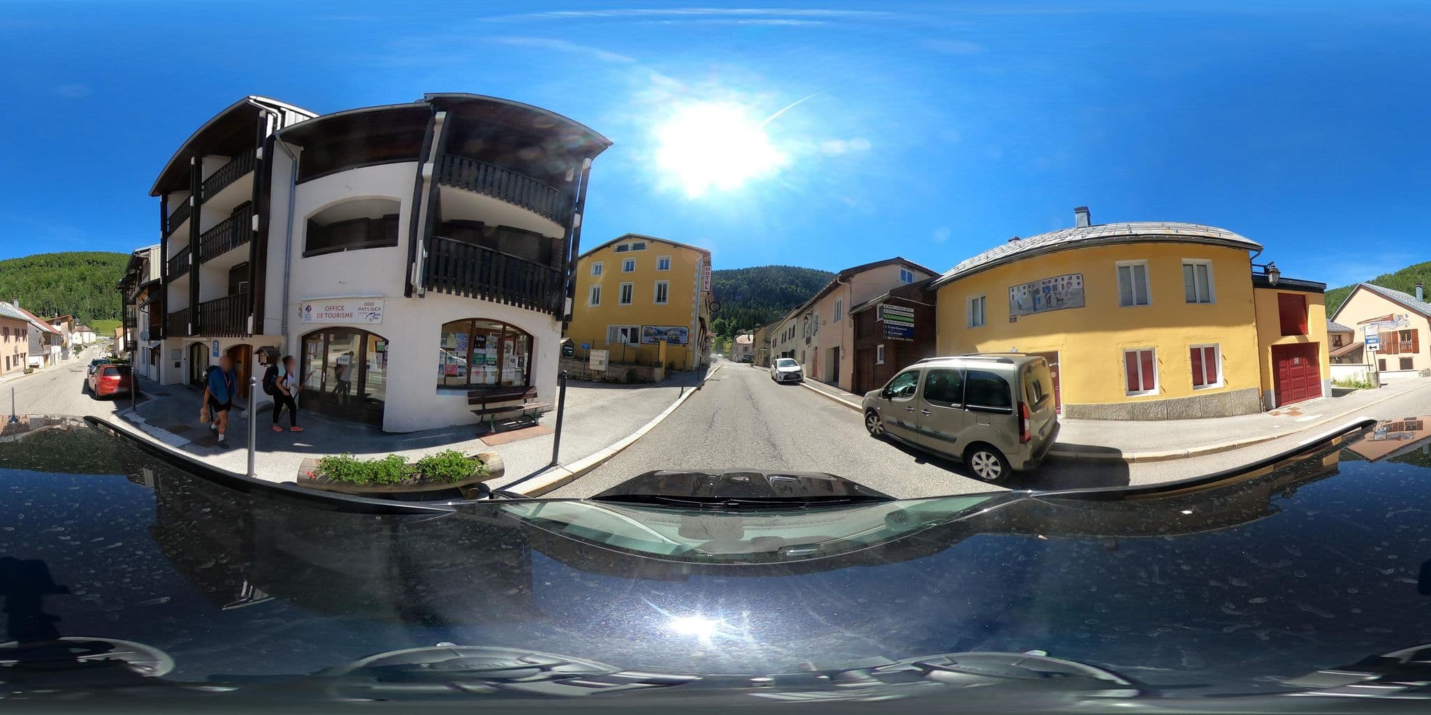 Street view near Les Berlicants, Gex — © sogefi (CC BY-SA · Mapillary)