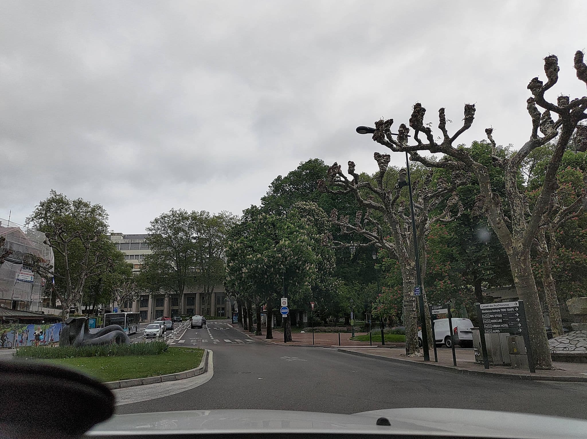 Street view near Selectour - Ailleurs Voyages, Aix-les-Bains — © MatthieuF4FNE (CC BY-SA · Mapillary)