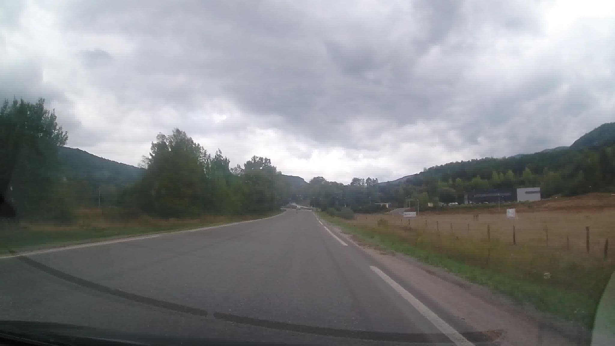 Street view near Hôtel Akena Molinges, Lavans-lès-Saint-Claude — © trigpoint (CC BY-SA · Mapillary)