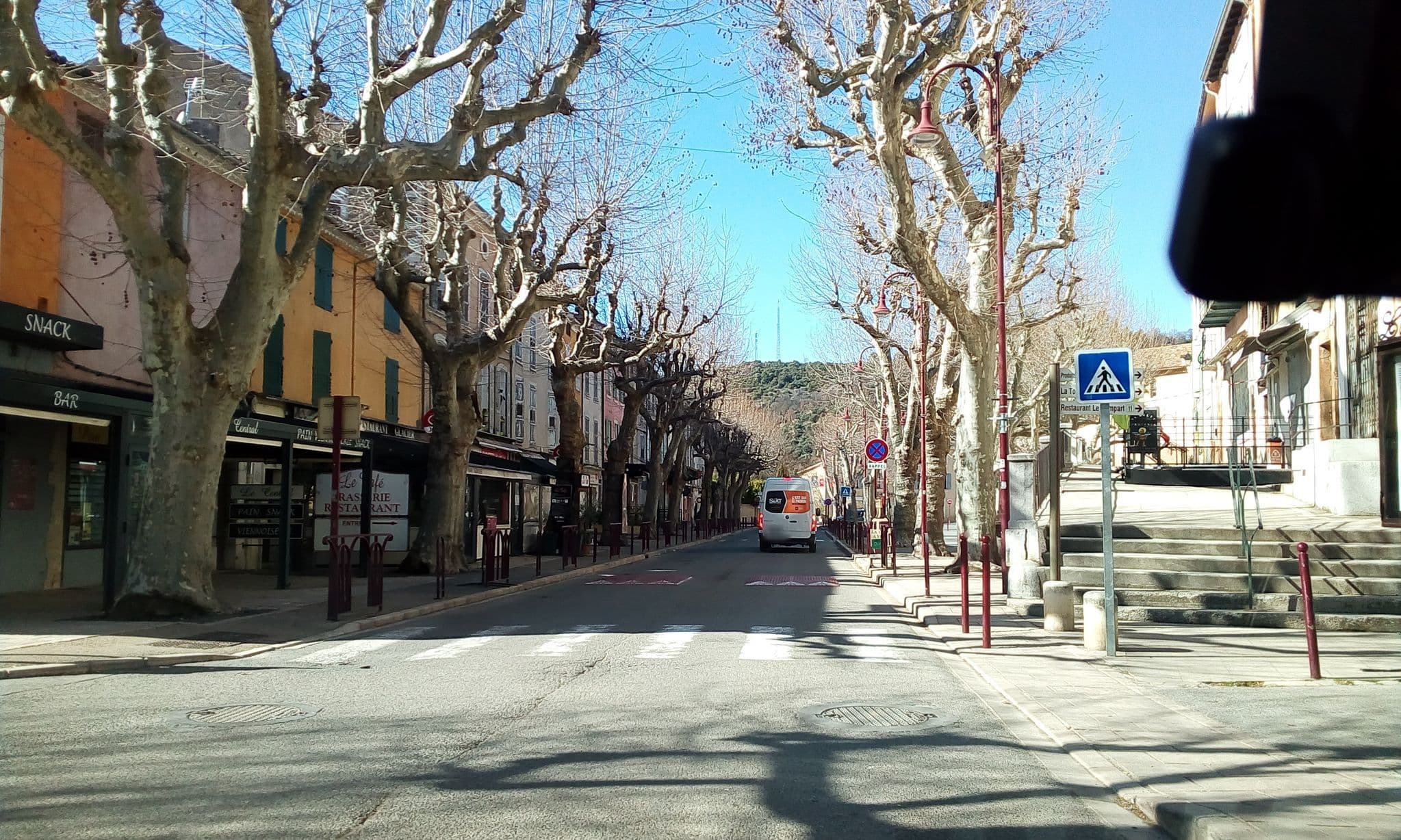 Street view near Ic Locations, Riez — © eric_s (CC BY-SA · Mapillary)