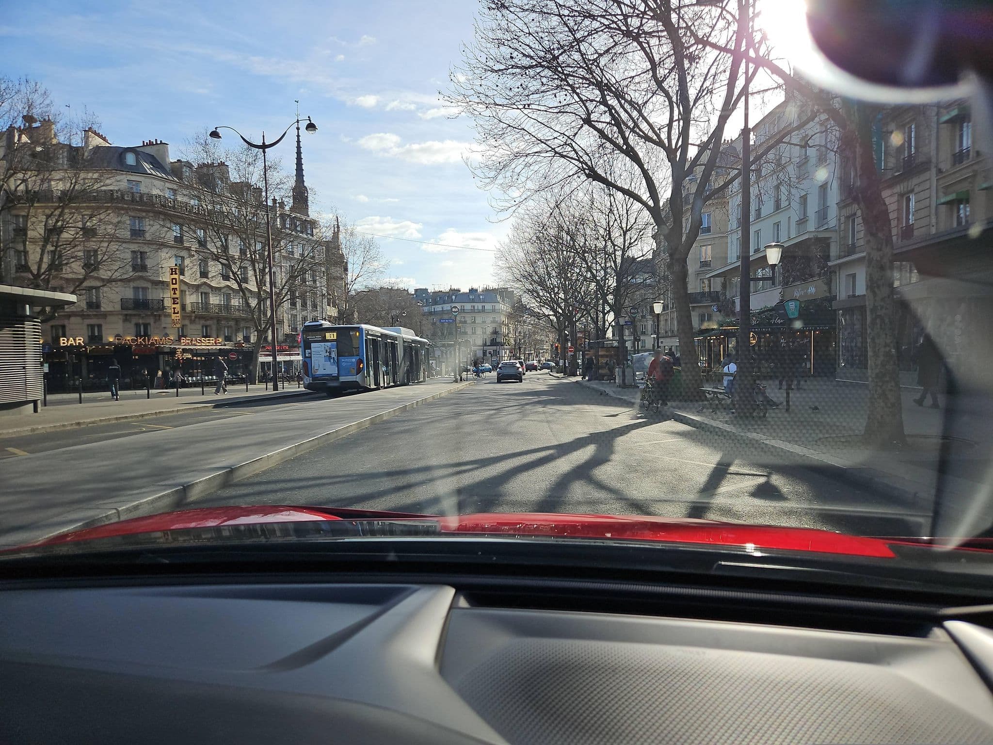 Street view near Modern' Est, Paris 10e Arrondissement — © toho (CC BY-SA · Mapillary)