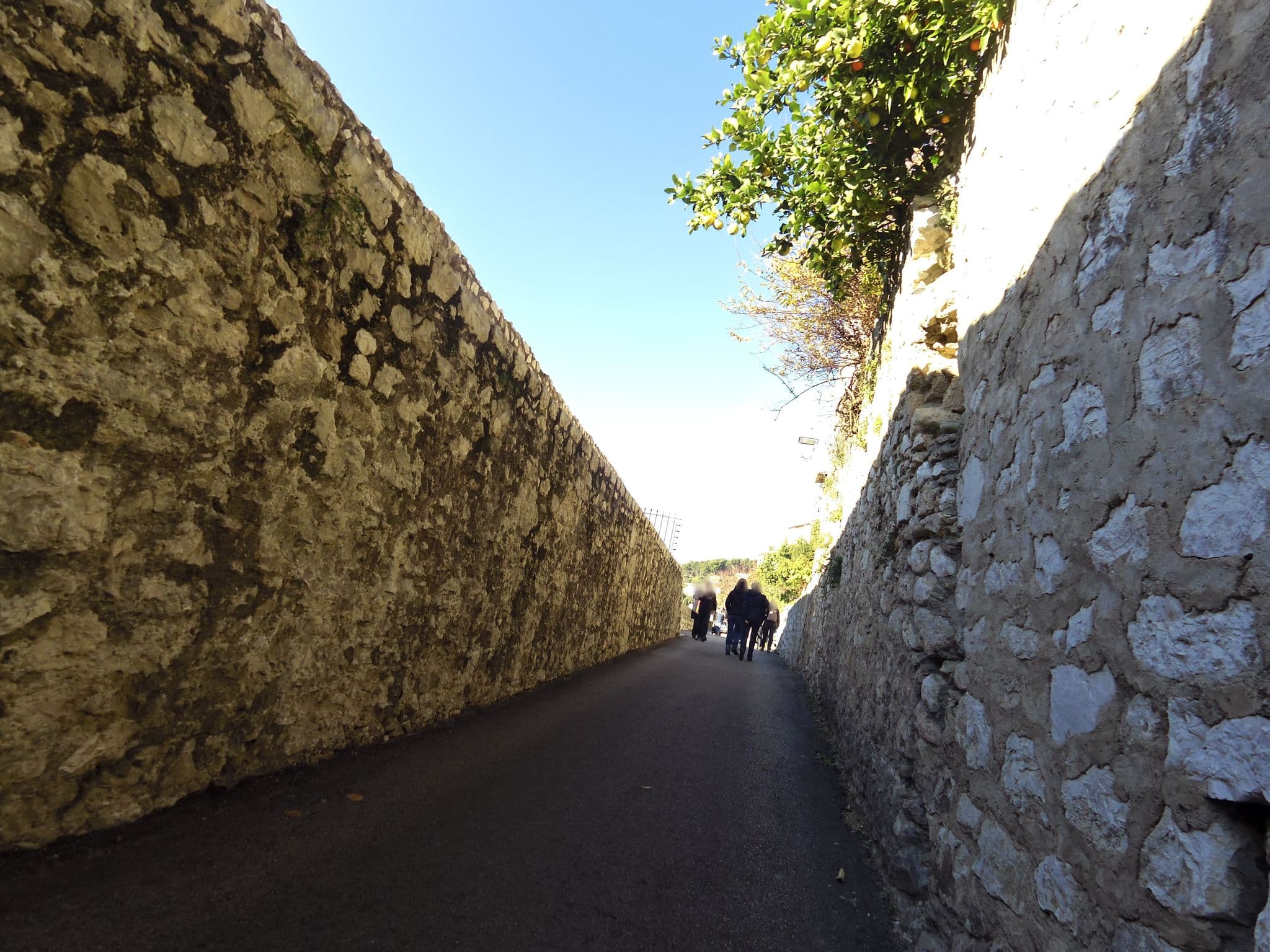 Street view near Hostellerie Des Remparts, Saint-Paul-de-Vence — © marcuscalabresus (CC BY-SA · Mapillary)
