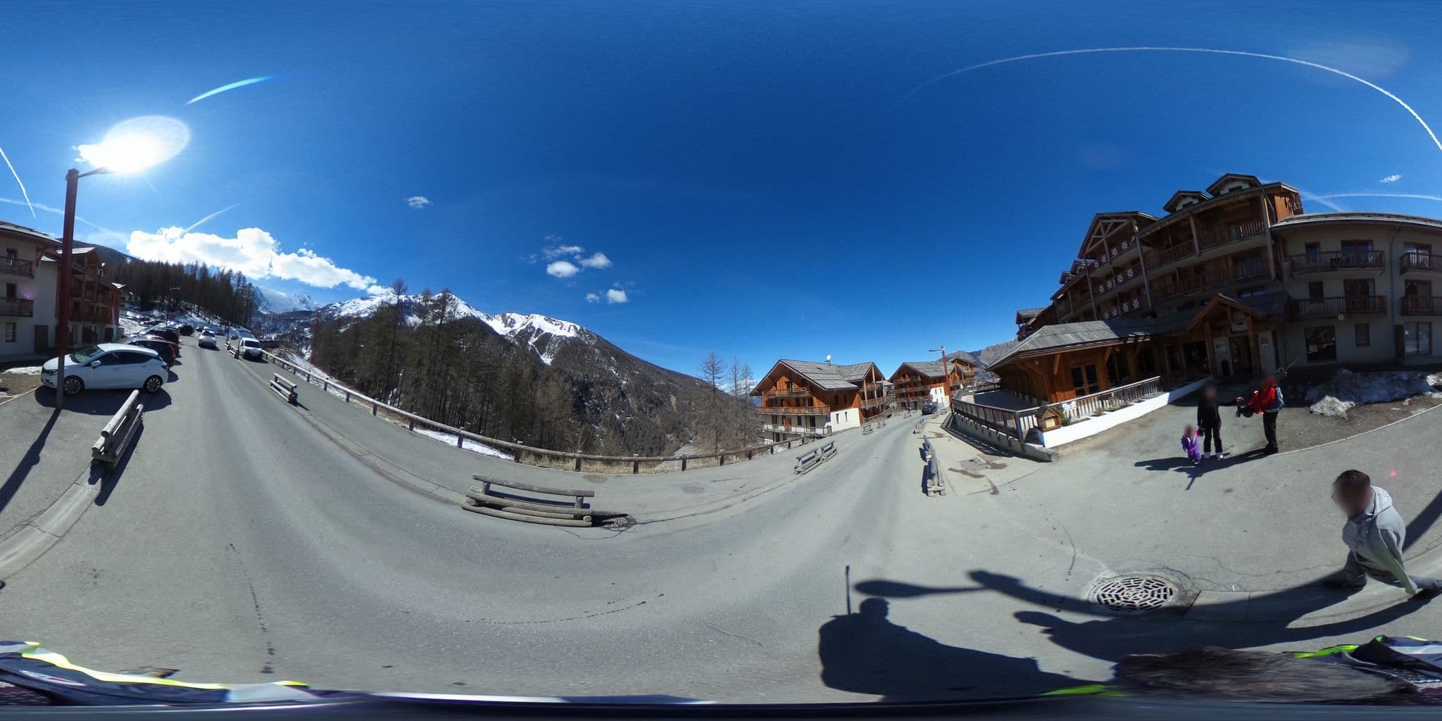 Street view near Noemys Balcons de Bois Méan, Embrun — © zimmy (CC BY-SA · Mapillary)