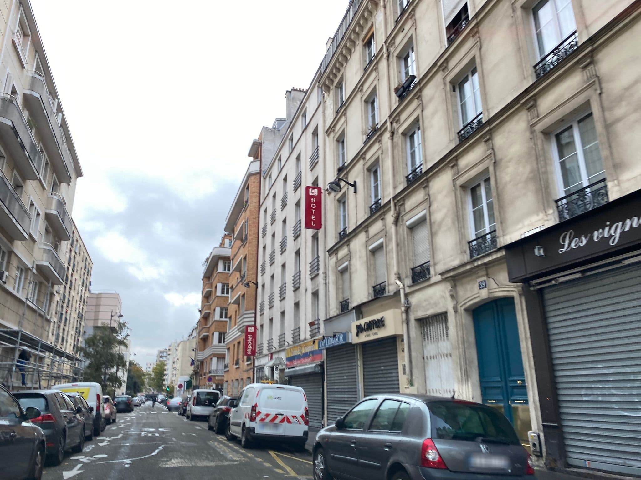 Street view near Hipotel Paris Père Lachaise République, Roquette — © fpm (CC BY-SA · Mapillary)