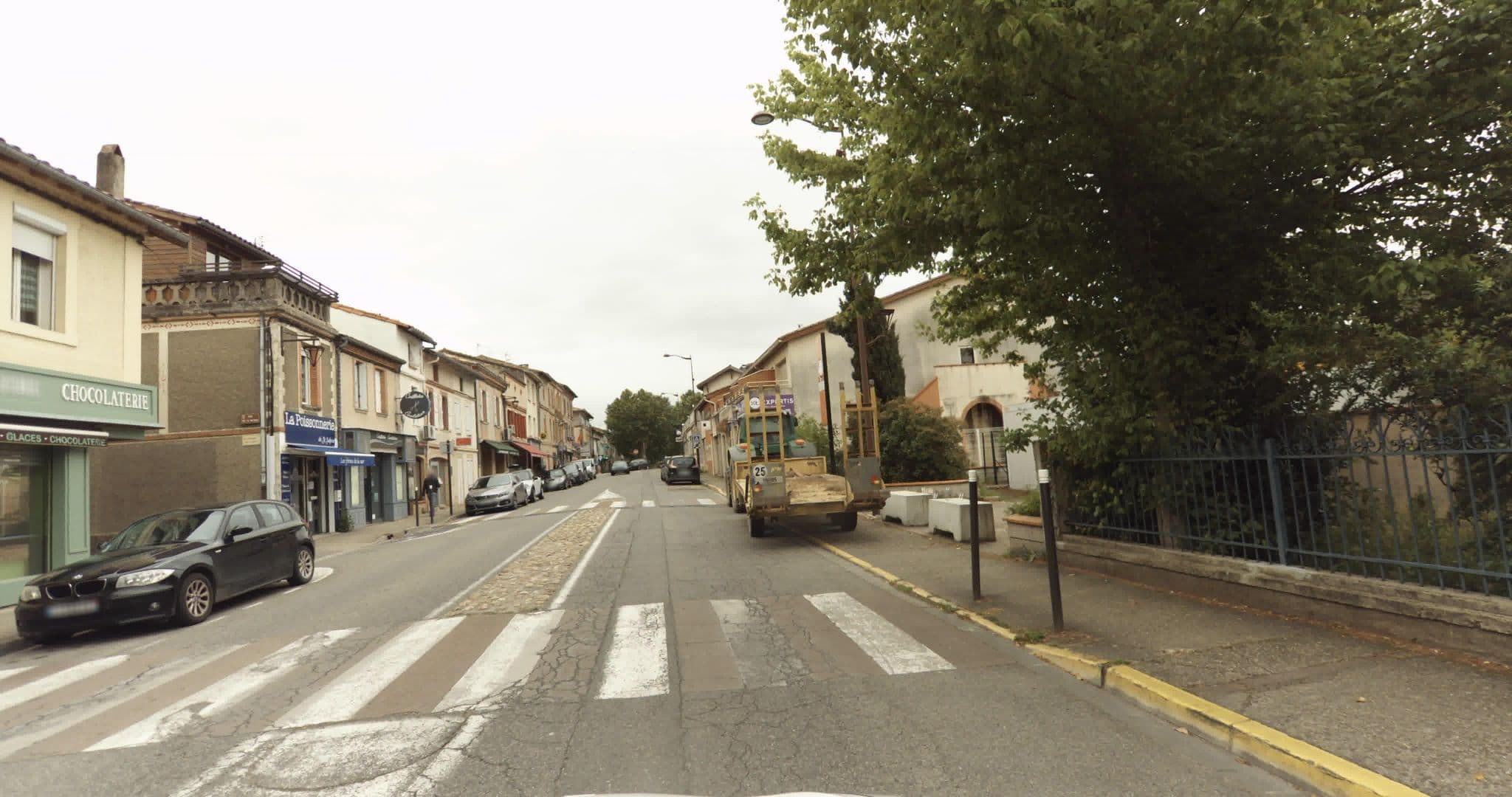 Street view near Le Relais Fleuri, Saint-Sulpice-la-Pointe — © sogefi (CC BY-SA · Mapillary)