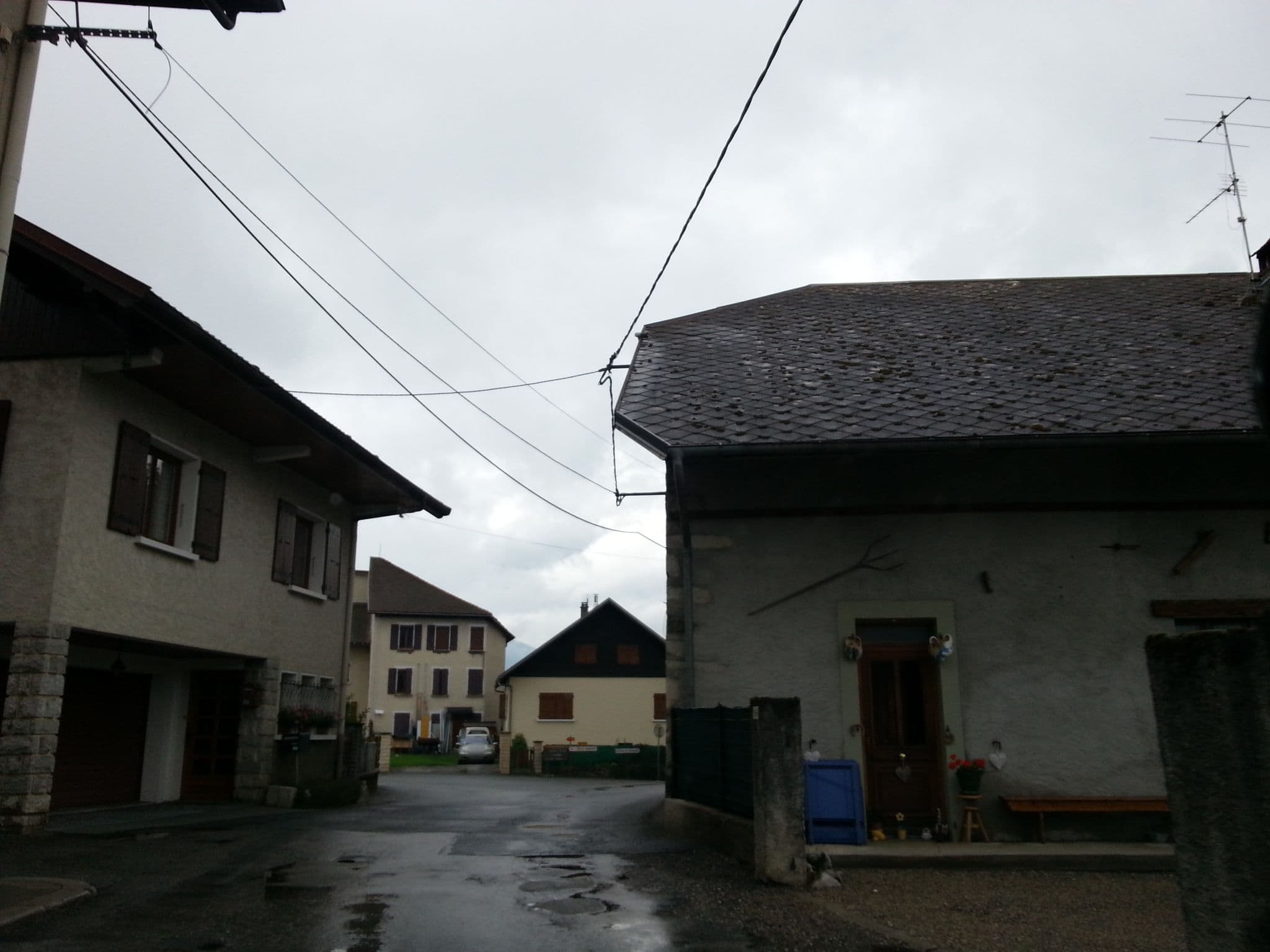 Street view near La Tour de Seythenex, Faverges — © it_s_so_funny (CC BY-SA · Mapillary)