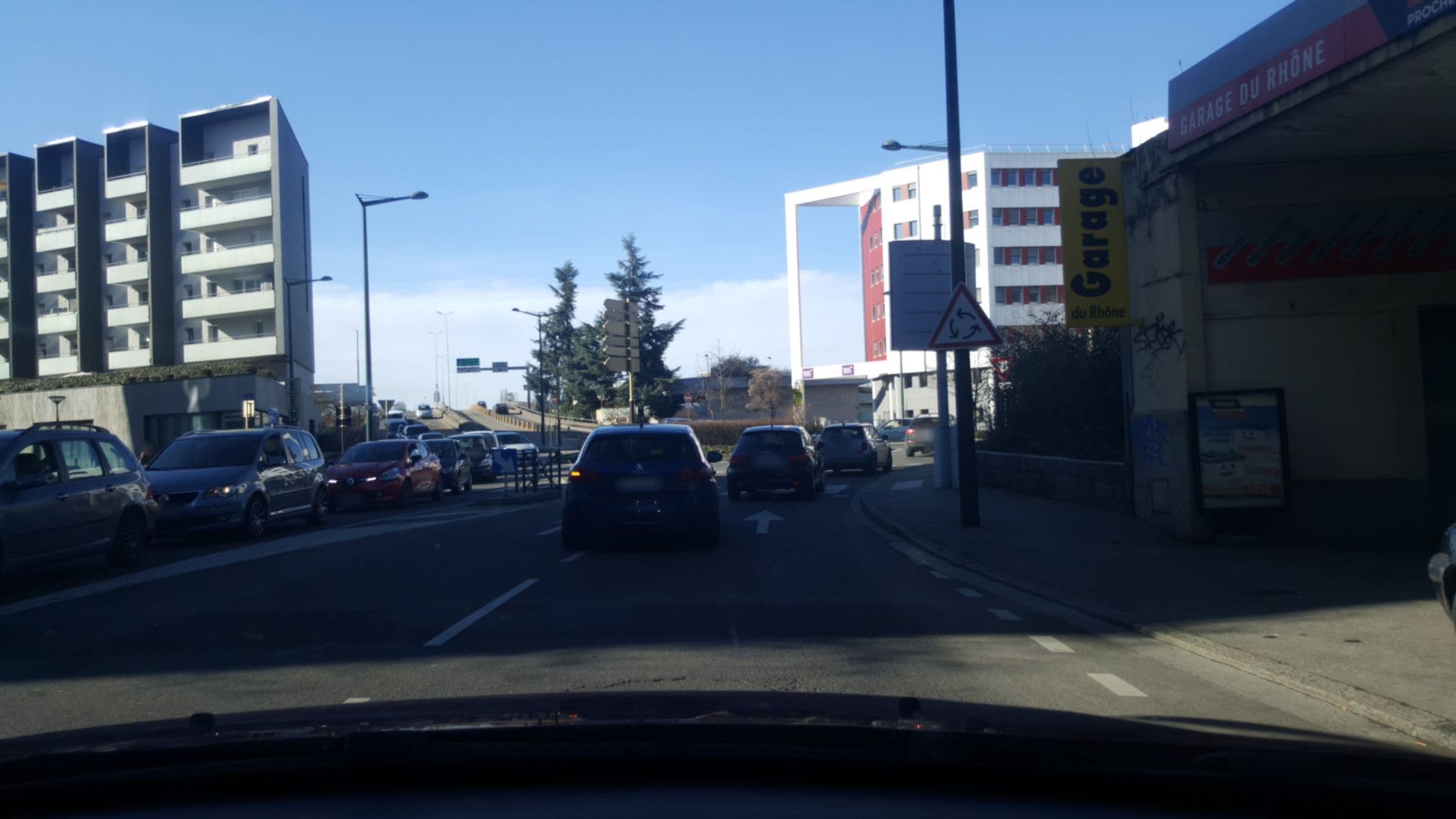 Street view near Holiday Inn, Cran-Gevrier — © futur3r (CC BY-SA · Mapillary)