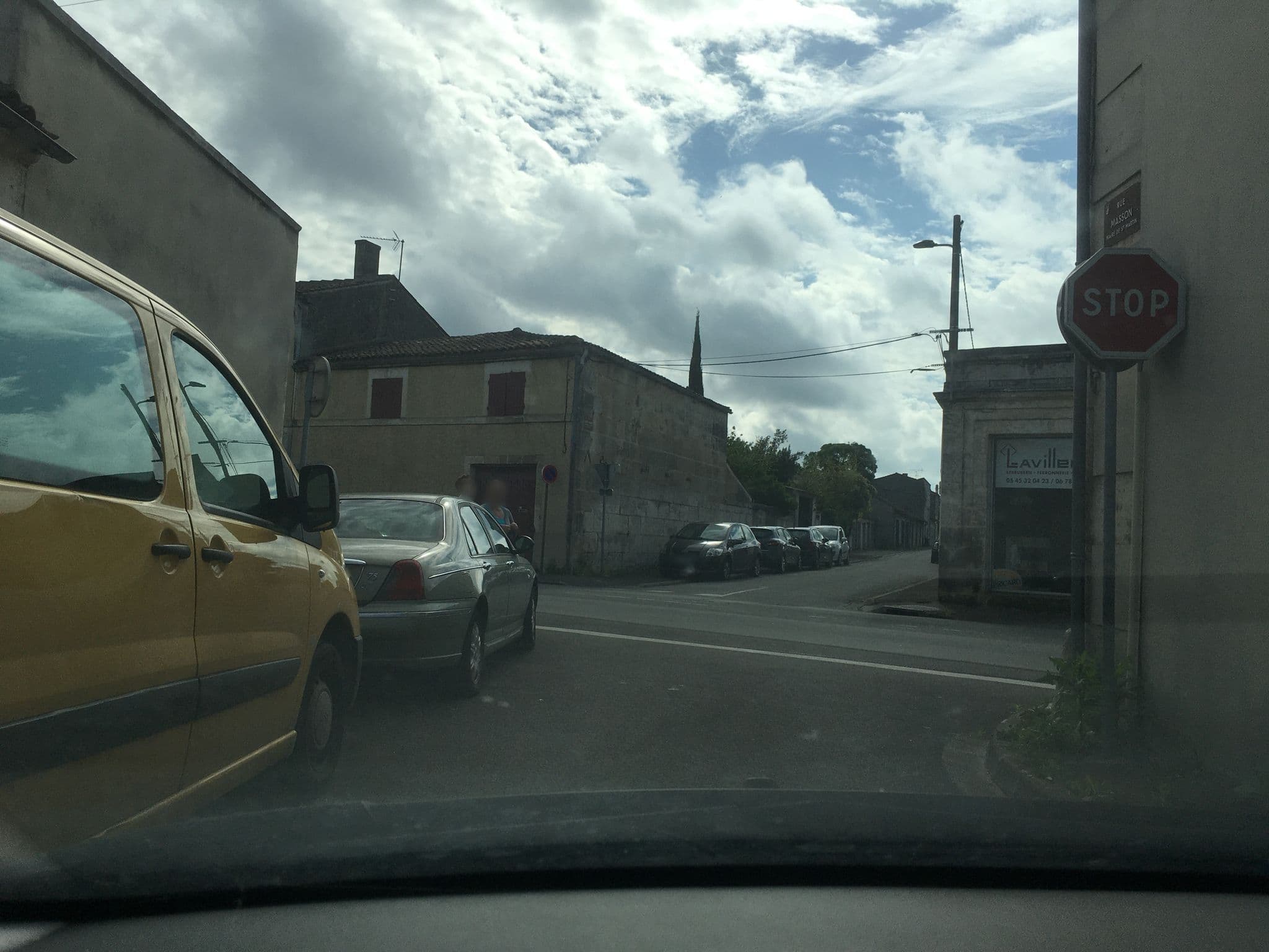 Street view near Les Tilleuls, Cognac — © albanb (CC BY-SA · Mapillary)