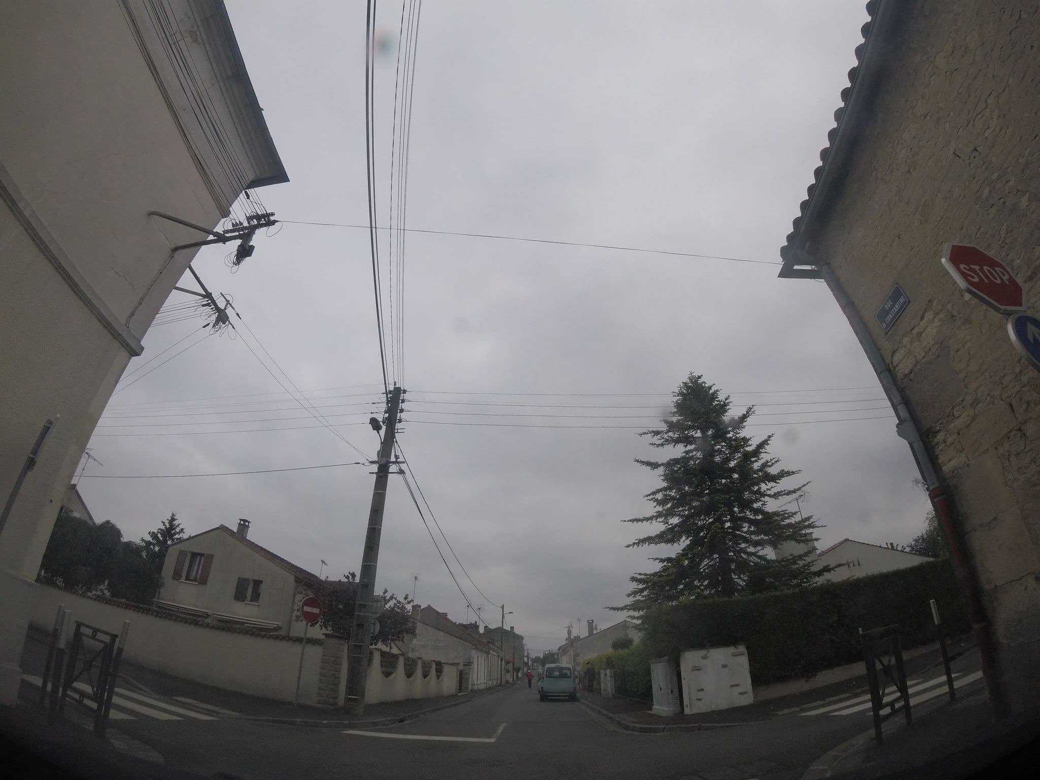 Street view near Le Valois, Cognac — © albanb (CC BY-SA · Mapillary)