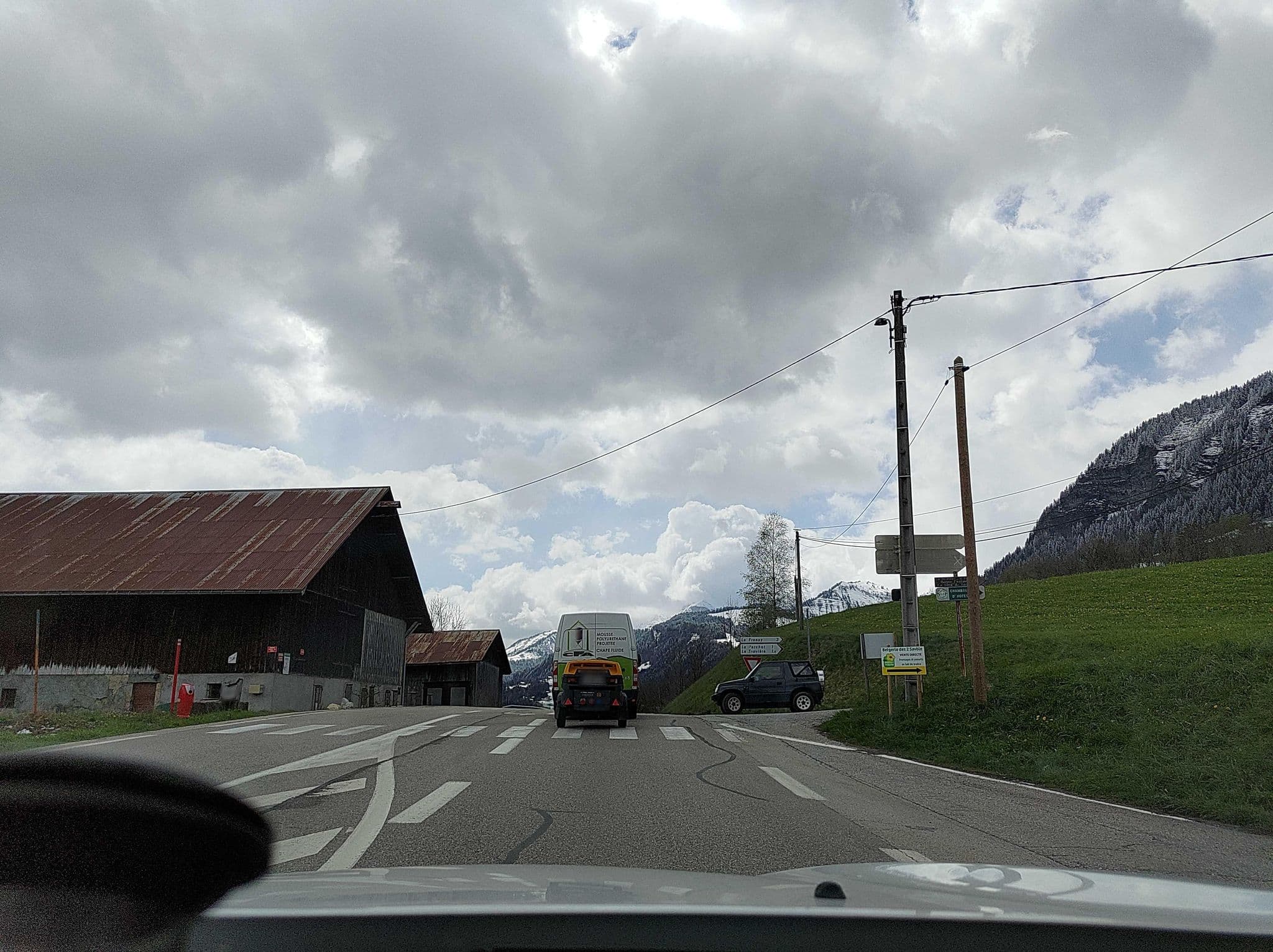 Street view near panoramic hotel, Praz-sur-Arly — © MatthieuF4FNE (CC BY-SA · Mapillary)