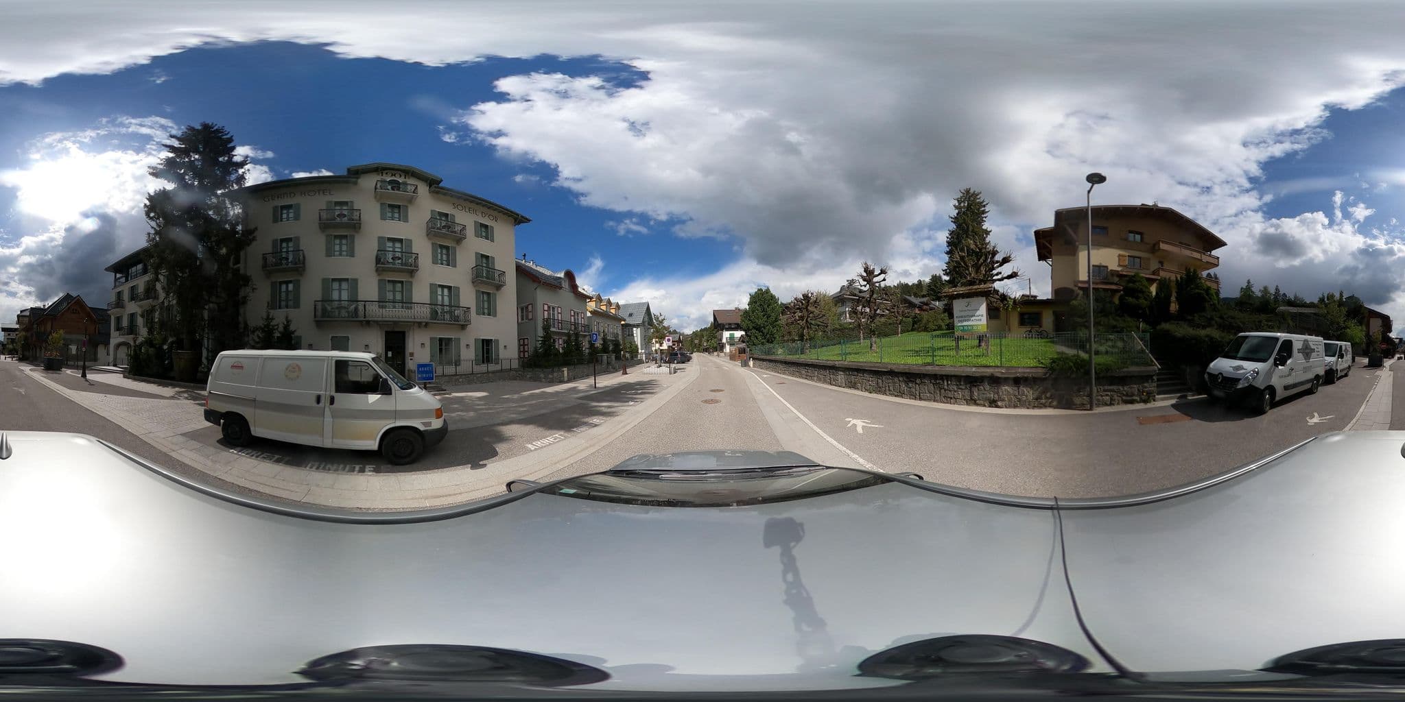 Street view near Hôtel La Prairie, Megève — © u4y0u (CC BY-SA · Mapillary)