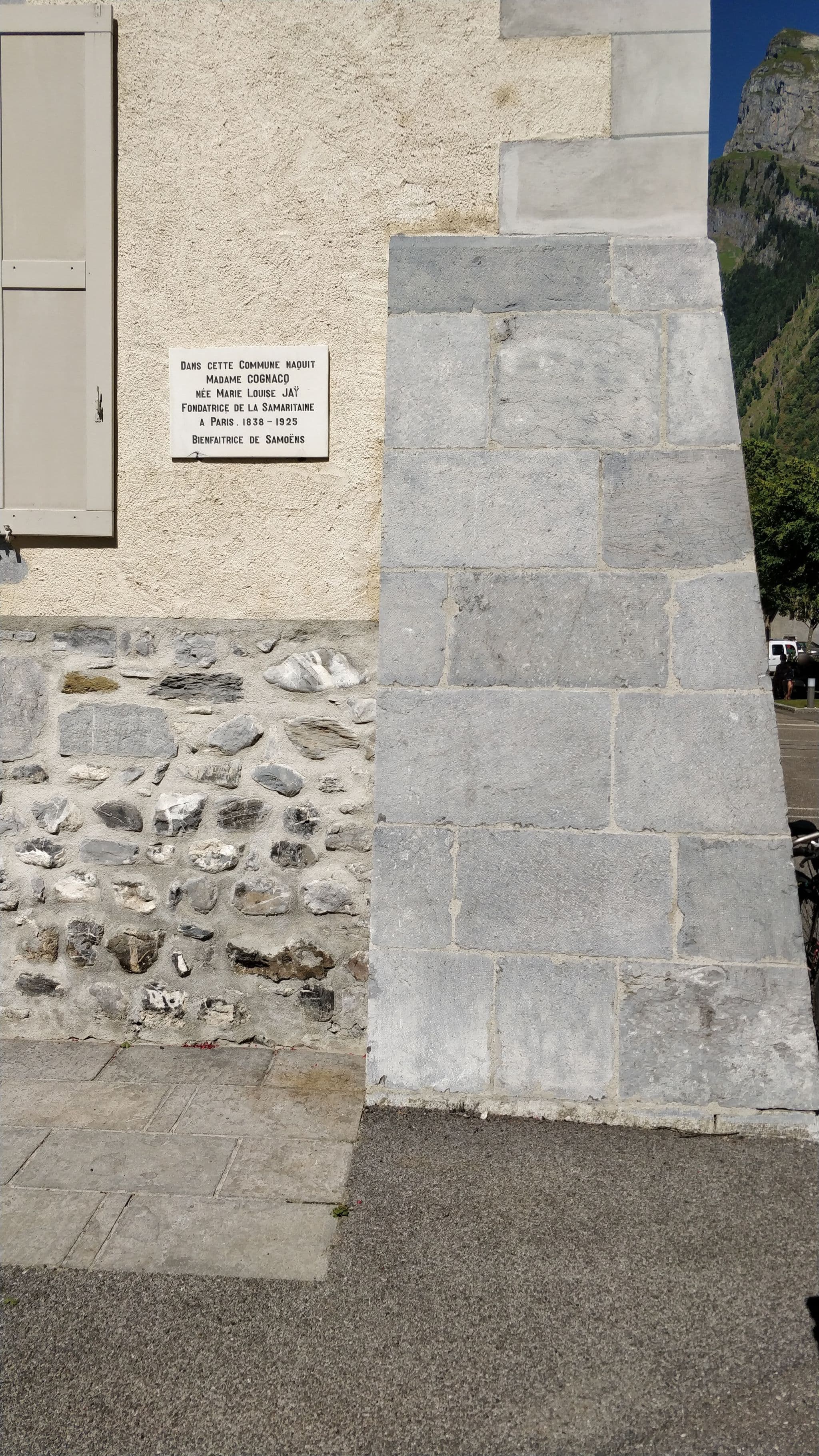Street view near Giffre Réservations, Samoëns — © overflorian (CC BY-SA · Mapillary)