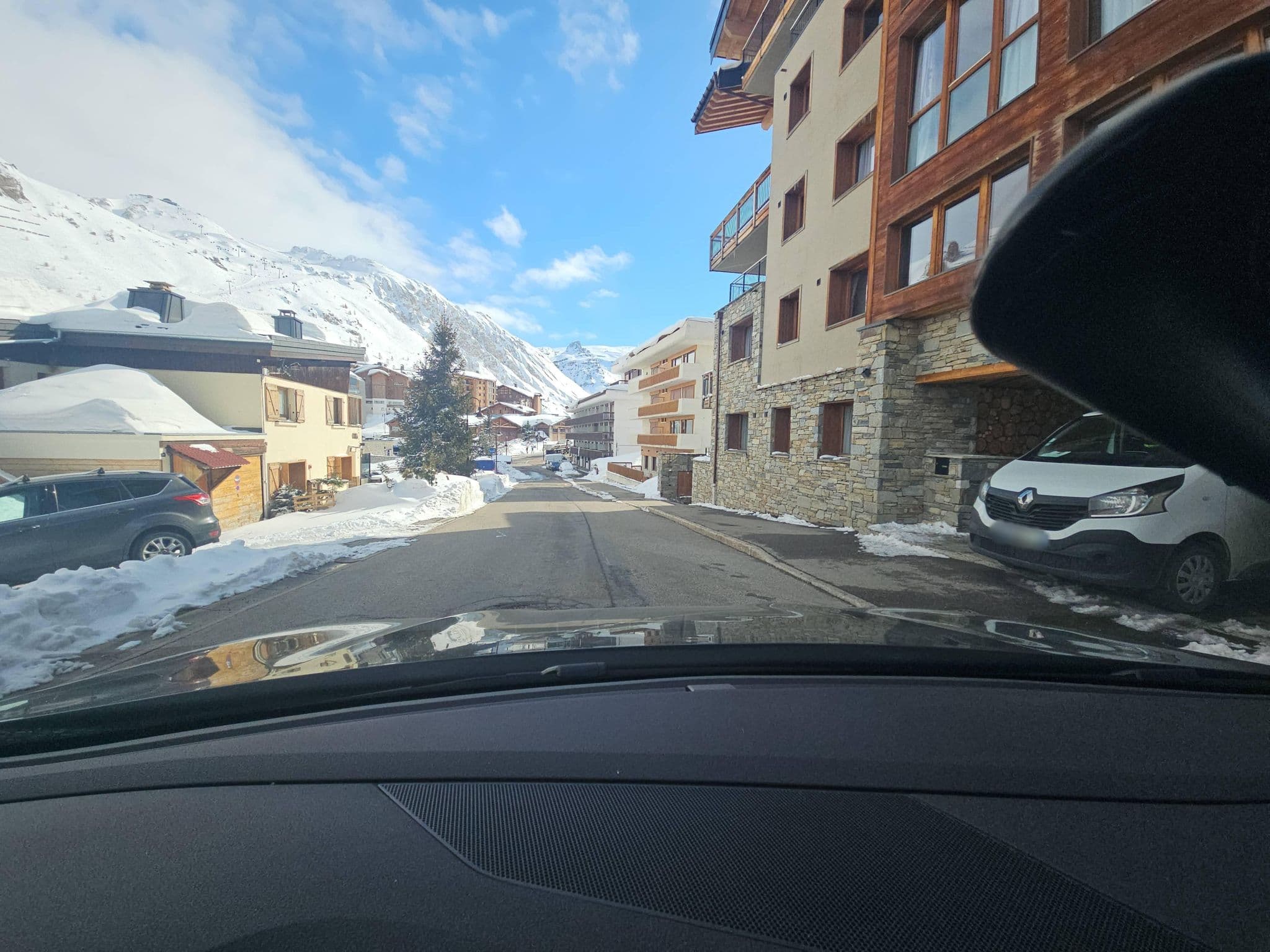 Street view near Chalet Airelles, Tignes — © toho (CC BY-SA · Mapillary)