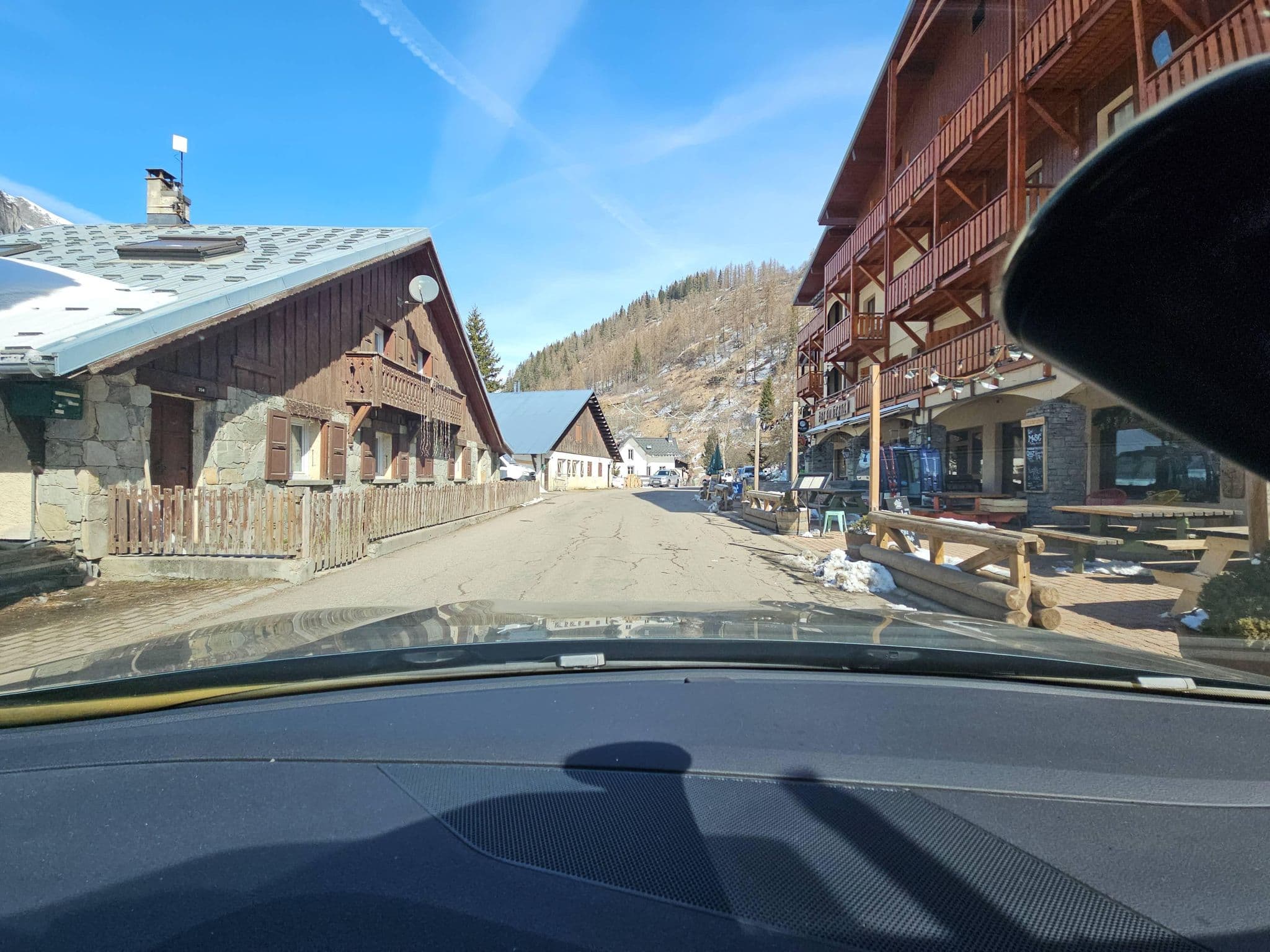 Street view near Chalet chardons, Tignes — © toho (CC BY-SA · Mapillary)