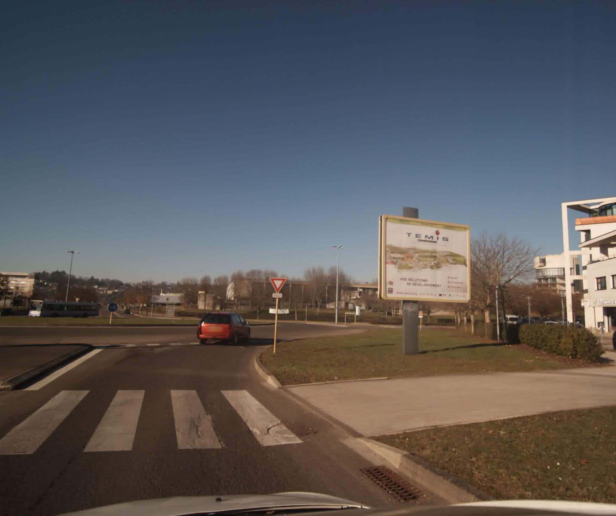 Street view near Centre International de Séjour, Besançon — © sogefi (CC BY-SA · Mapillary)