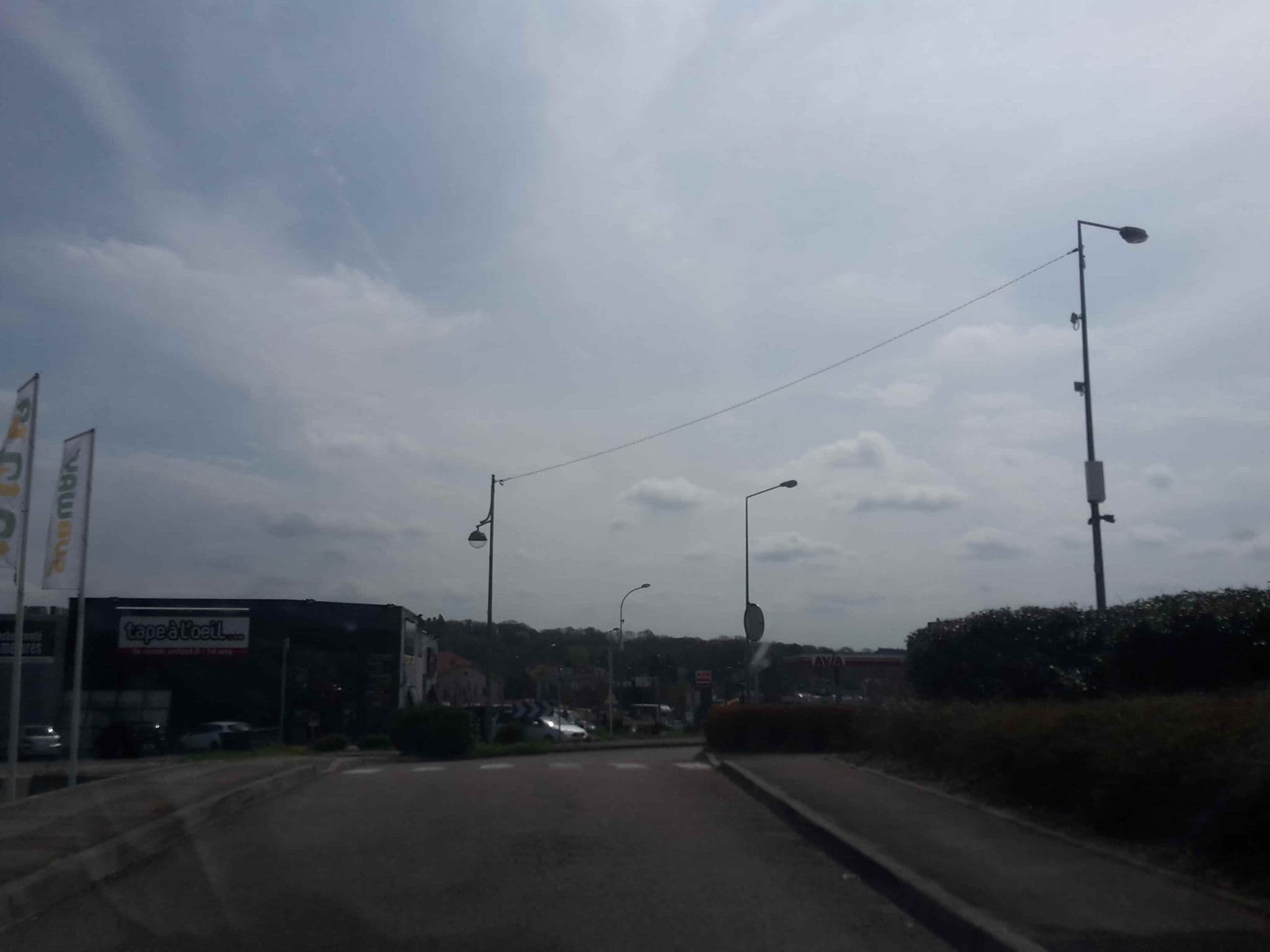 Street view near Hôtel Marmotte, École-Valentin — © etrimaille (CC BY-SA · Mapillary)