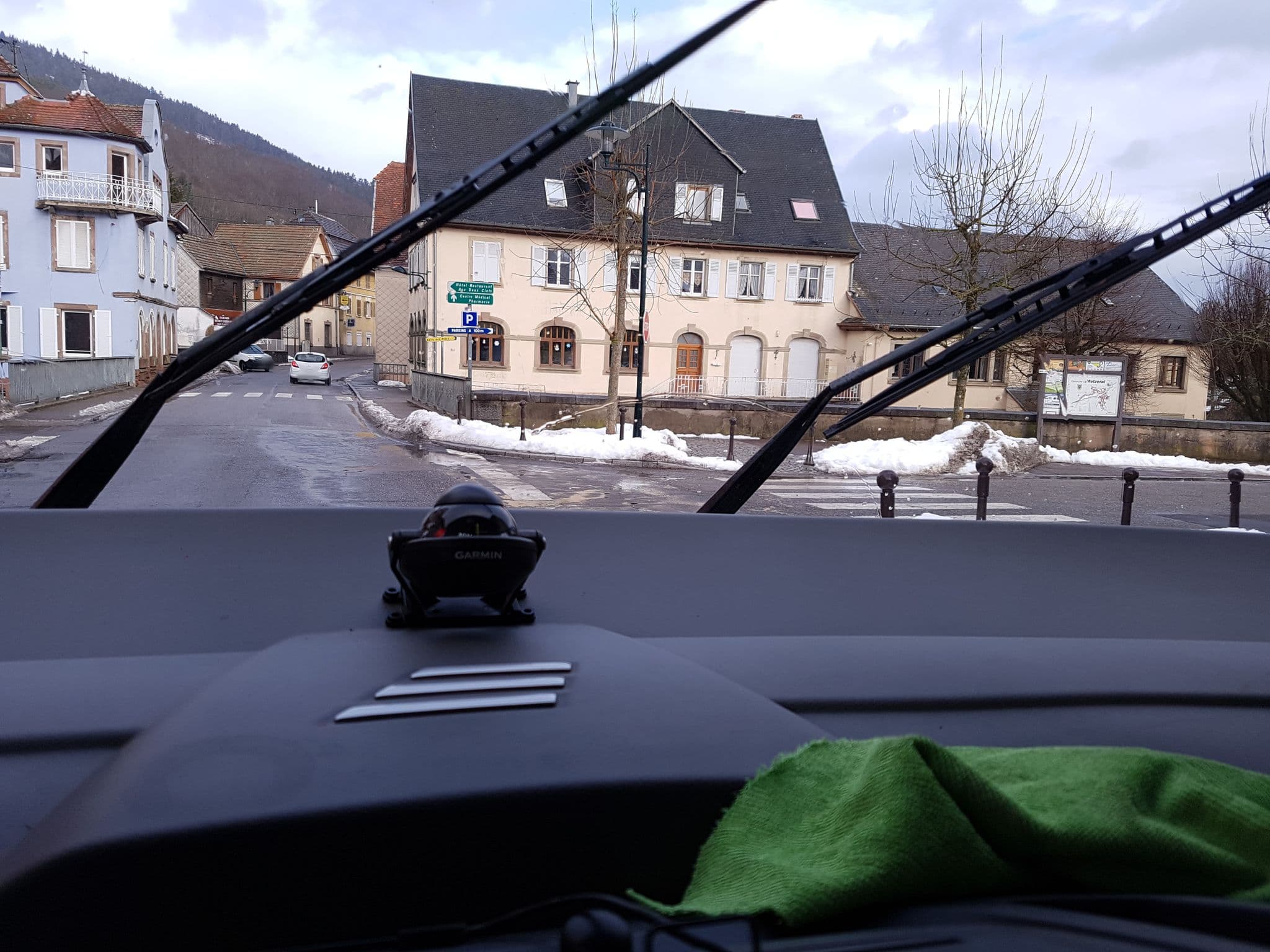 Street view near Hôtel du Pont, Metzeral — © bernardvoyageur (CC BY-SA · Mapillary)
