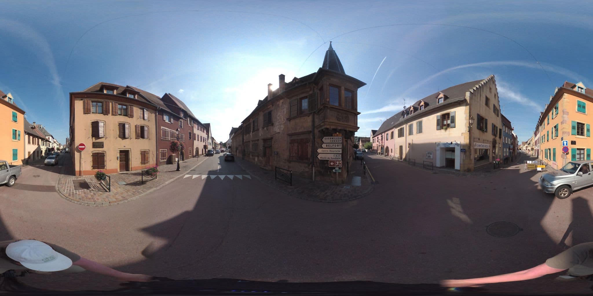 Street view near Hôtel du Bollenberg, Rouffach — © geovelo (CC BY-SA · Mapillary)