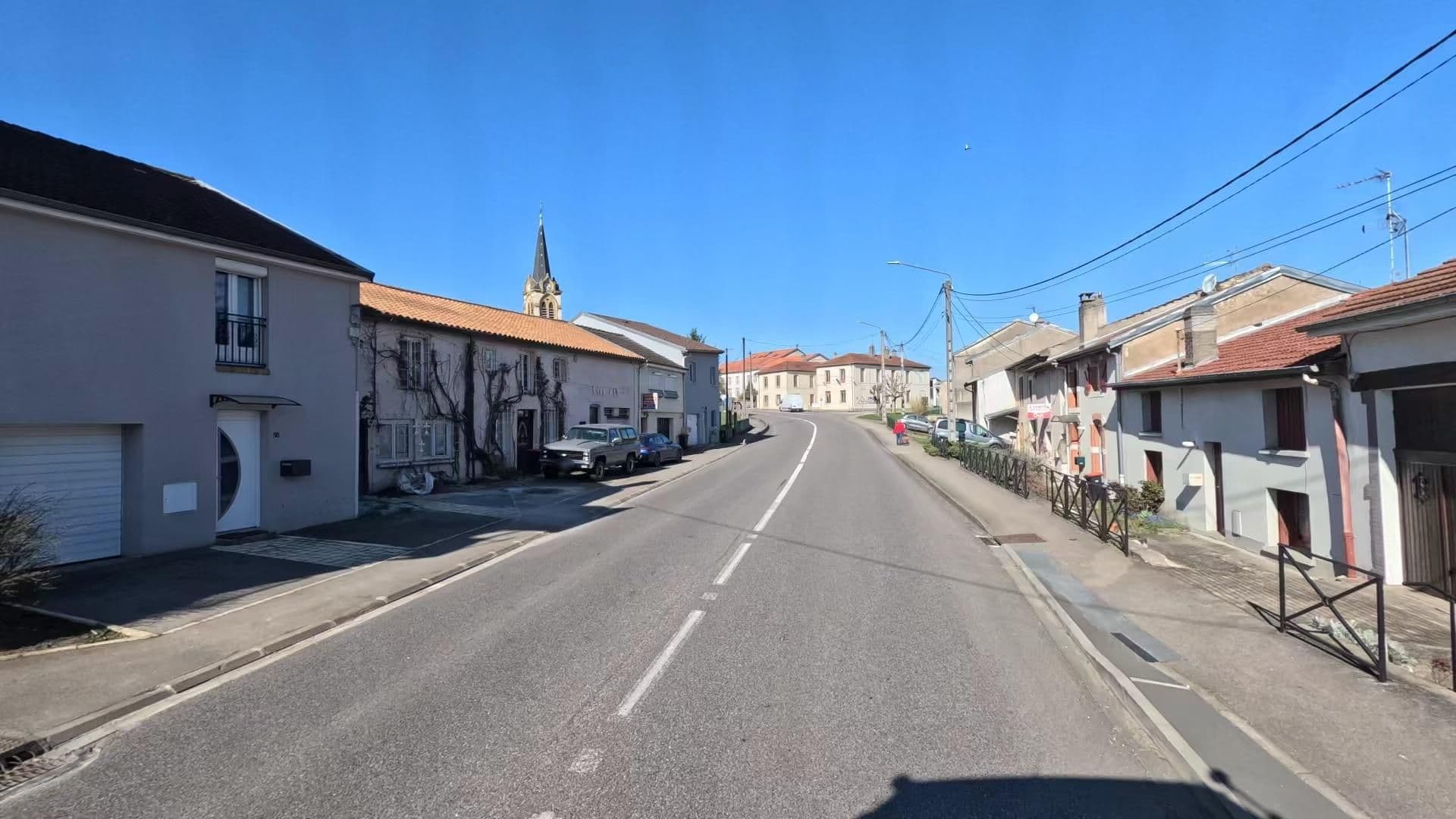 Street view near Hôtel Restaurant la Lorette, Champenoux — © bct (CC BY-SA · Mapillary)