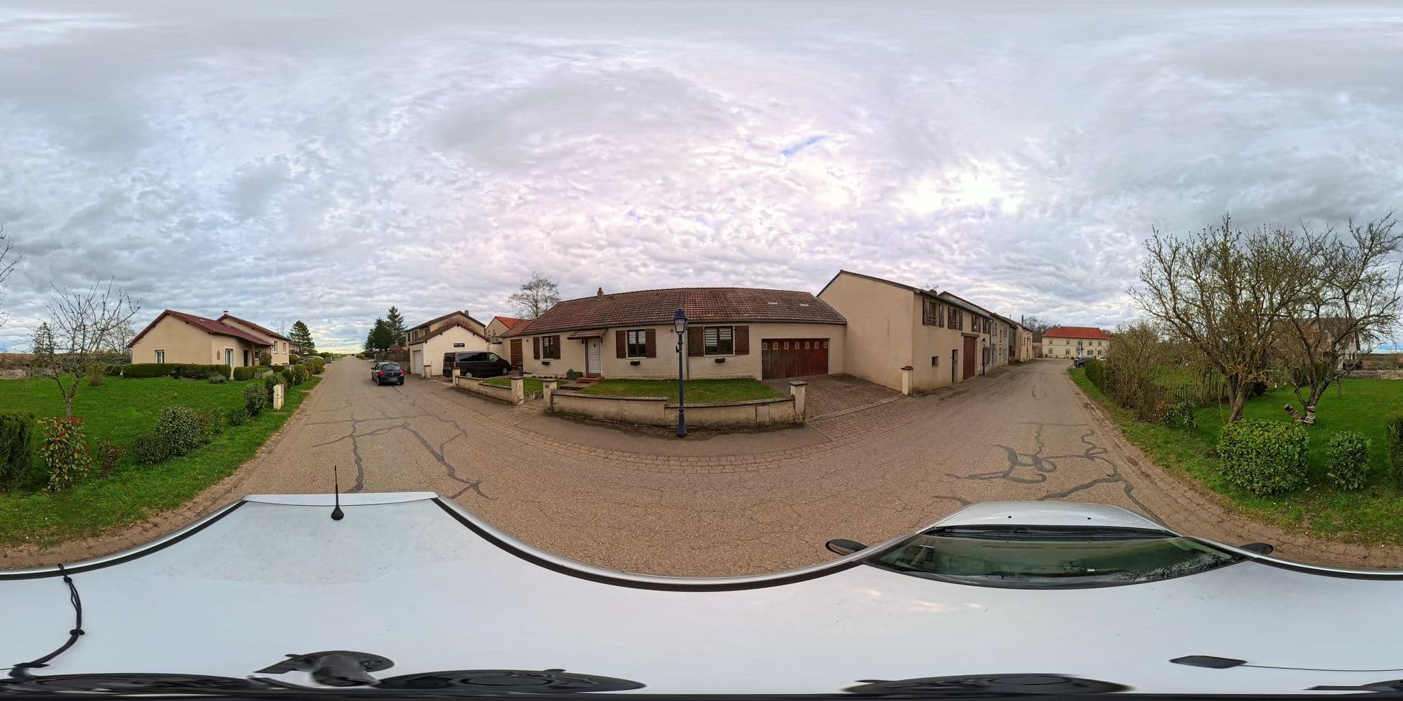 Street view near Chambres d'hôtes et gite de Chérisey, Verny — © MathiasB (CC BY-SA · Mapillary)