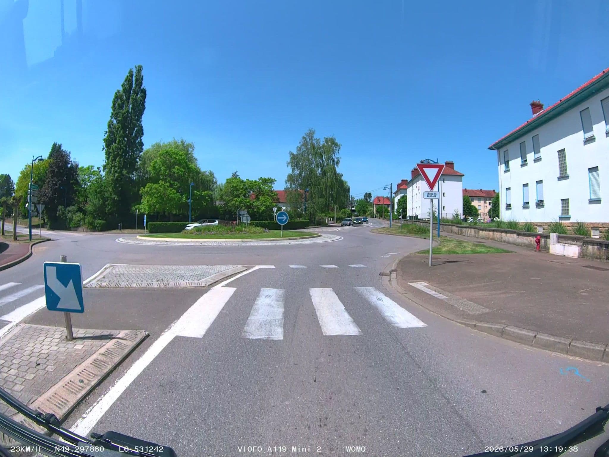 Street view near Auberge du Petit Caillou, Bouzonville — © soulcover (CC BY-SA · Mapillary)