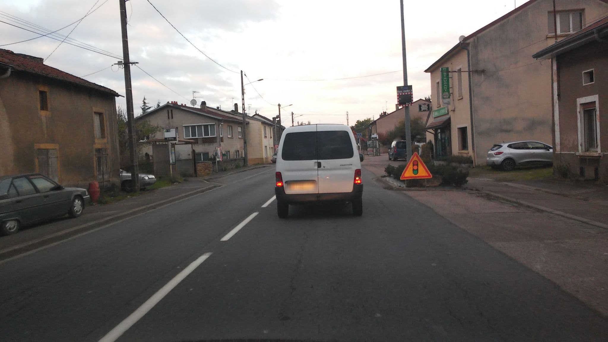 Street view near Comfort Hôtel Woippy Metz, Woippy — © locus57 (CC BY-SA · Mapillary)