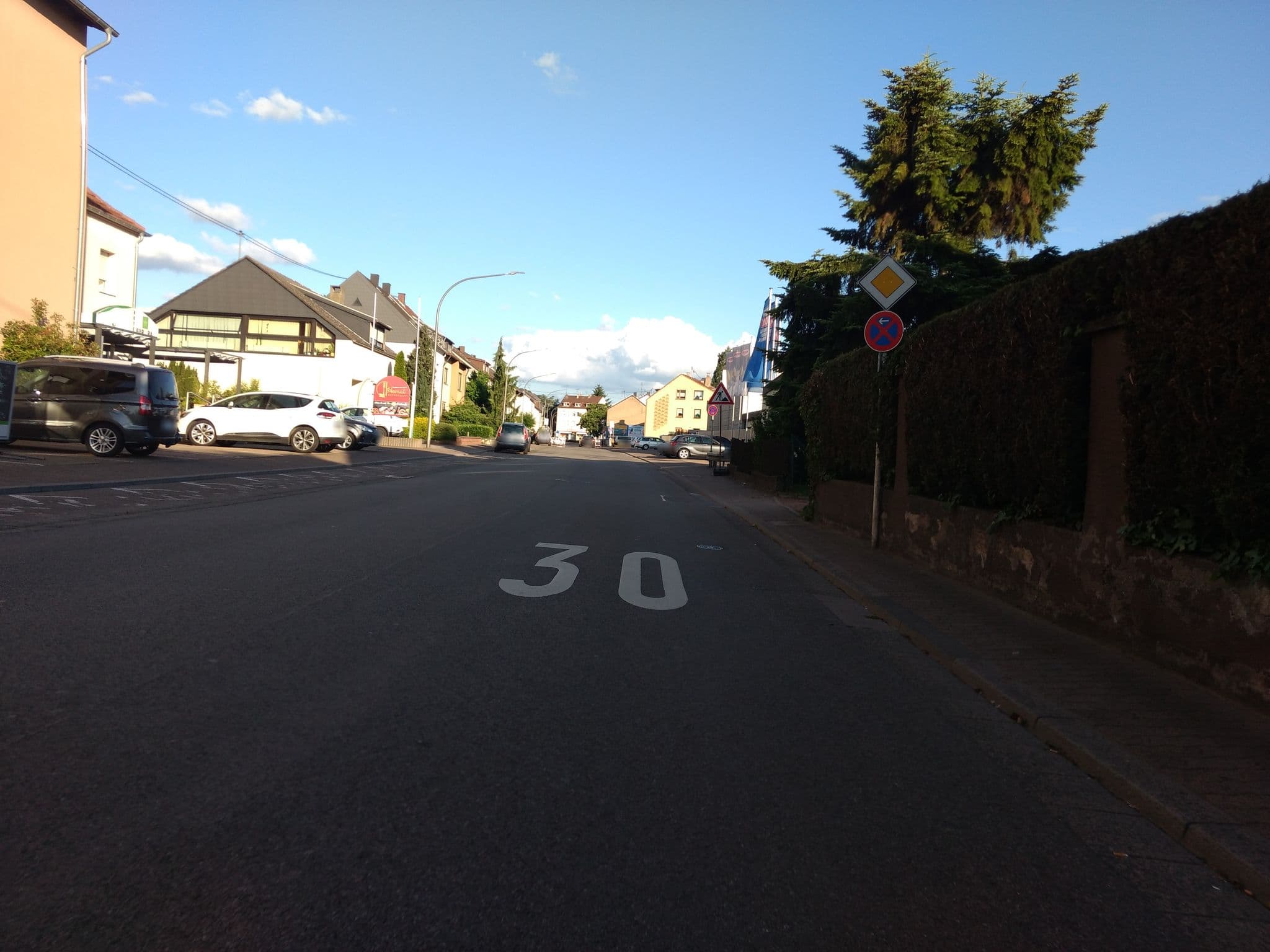 Street view near Hotel Europa, Saarlouis — © lokilech (CC BY-SA · Mapillary)