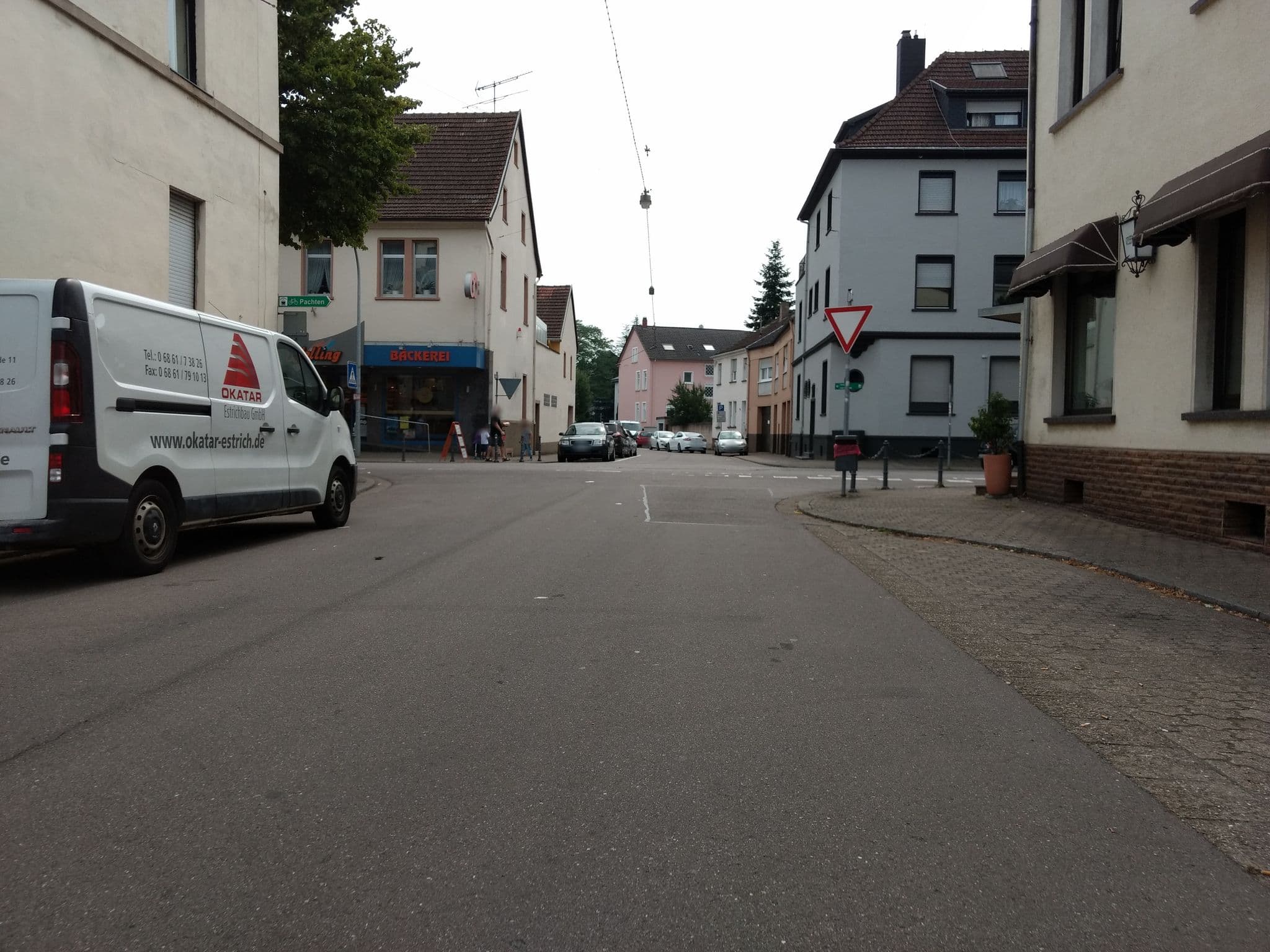 Street view near Gambrinus Inh.Armin Egner, Dillingen — © lokilech (CC BY-SA · Mapillary)