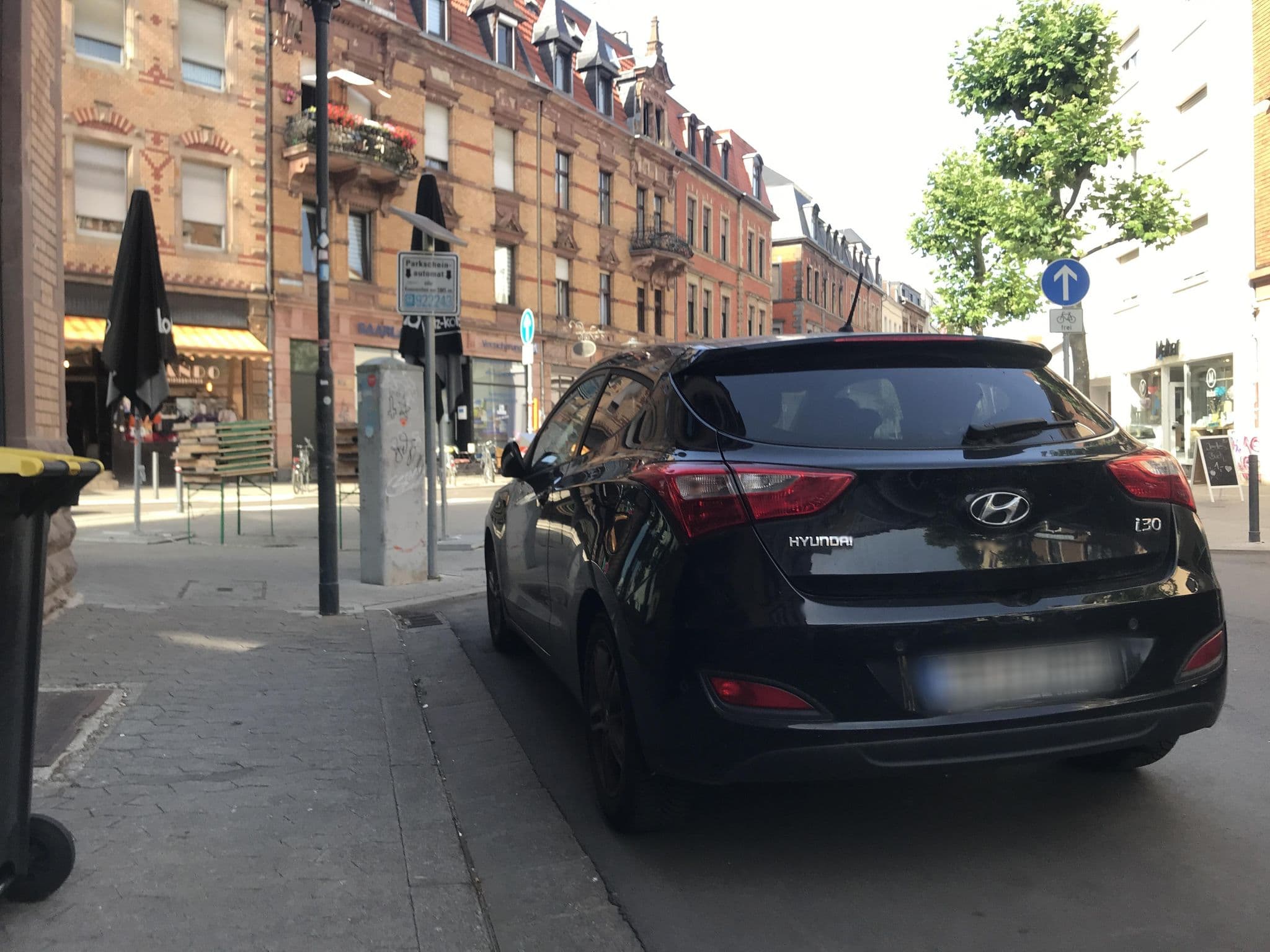 Street view near Cityhouse Nauwies, Saarbrücken — © miguel_andrade (CC BY-SA · Mapillary)