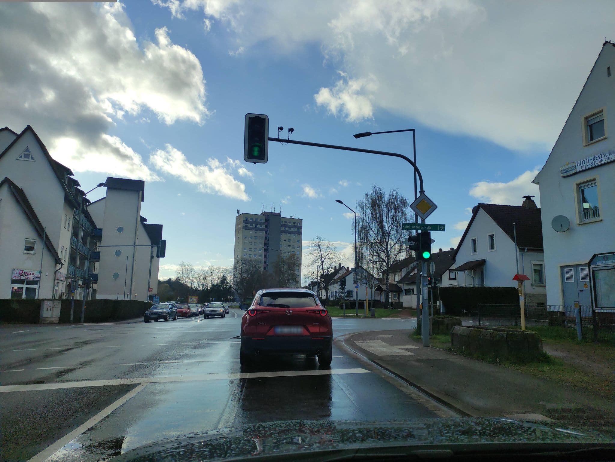 Street view near Nicht- der-Rede-wert, Homburg — © teddy73 (CC BY-SA · Mapillary)