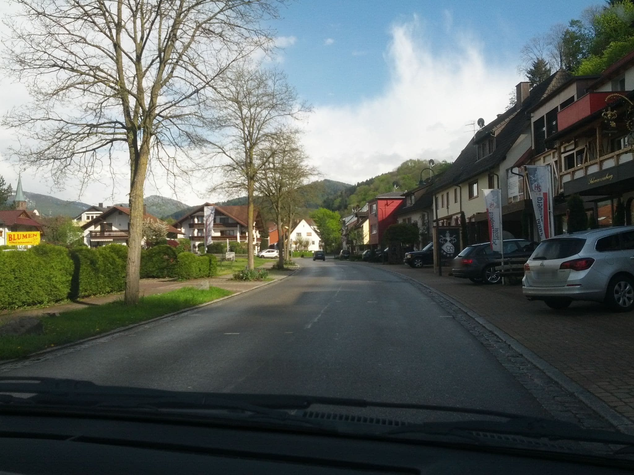 Street view near Schwarzwaldgasthof Hotel Schlossmühle, Denzlingen — © qungo (CC BY-SA · Mapillary)