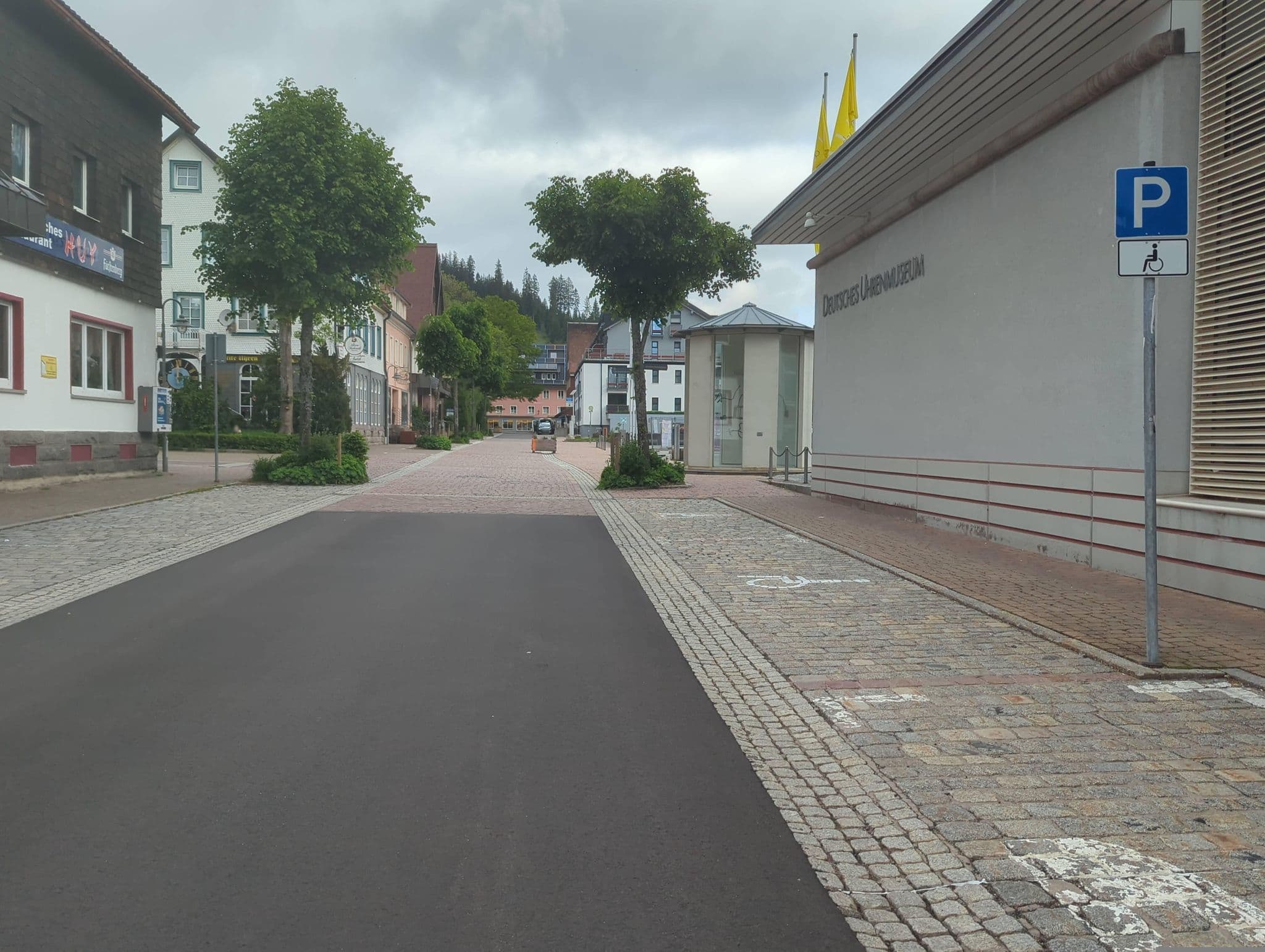Street view near Hotel Lindenhof, Furtwangen — © theSharon (CC BY-SA · Mapillary)