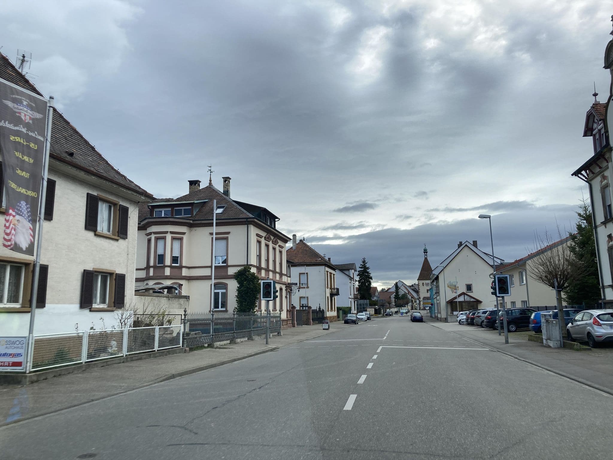 Street view near Villa Schwobthaler, Endingen — © tasmaniadevil (CC BY-SA · Mapillary)