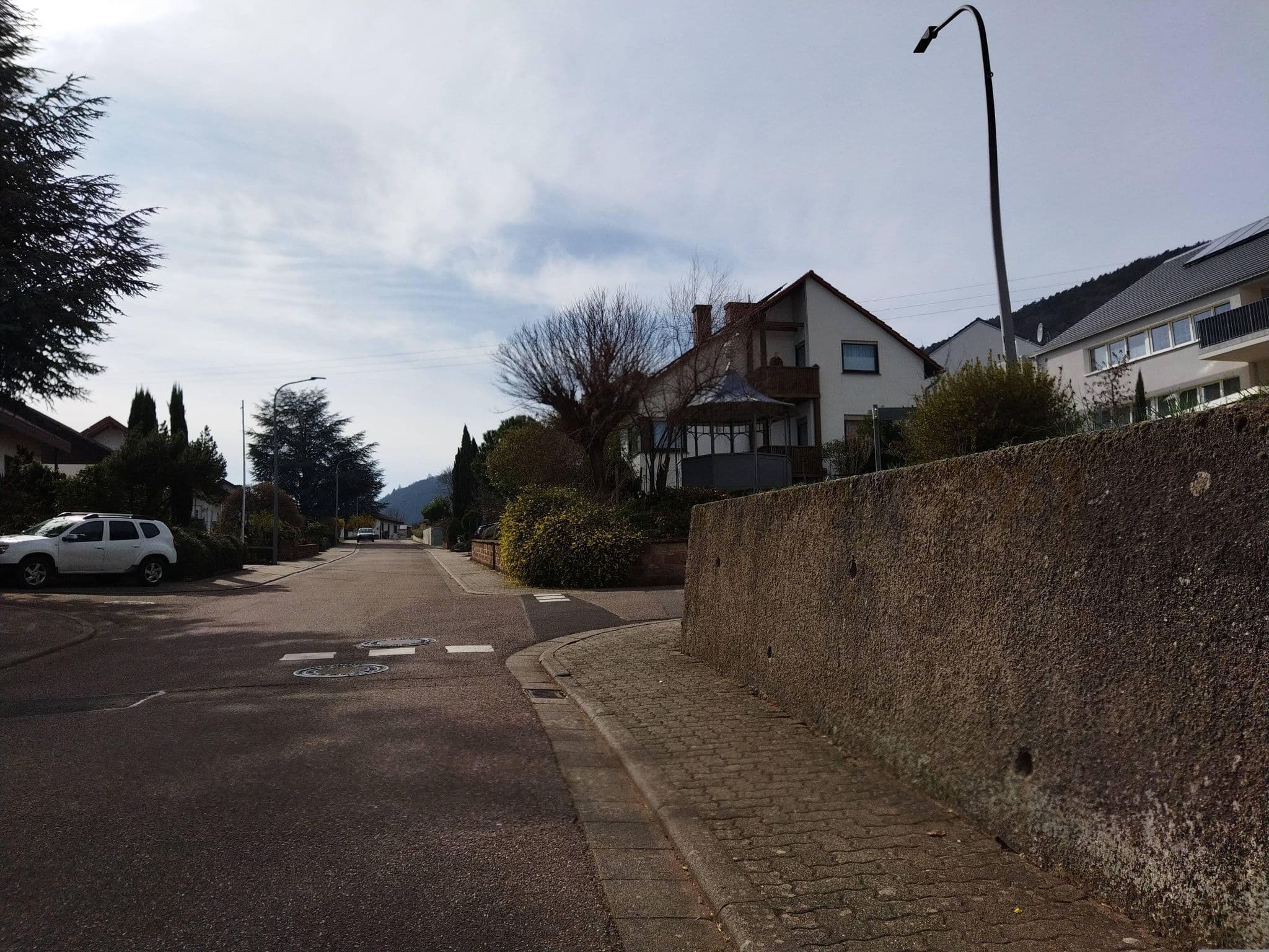Street view near Ferienwohnung Christiane Braun, Albersweiler — © changchun1 (CC BY-SA · Mapillary)