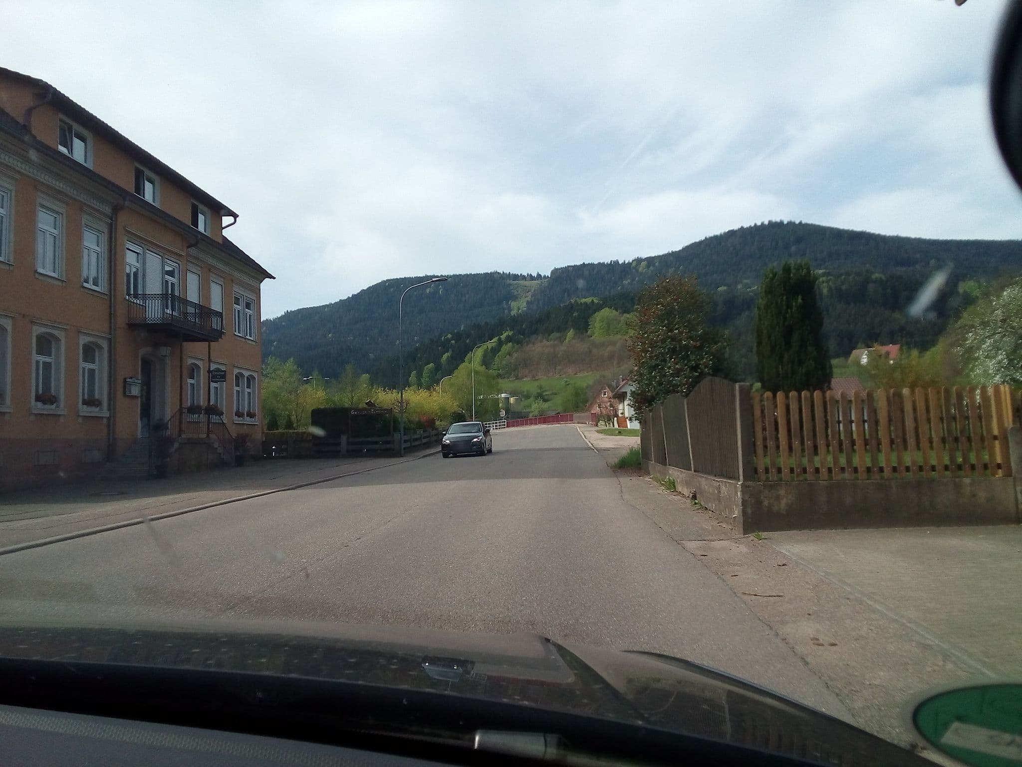Street view near Gästezimmer an der Rench, Oppenau — © karthoo (CC BY-SA · Mapillary)
