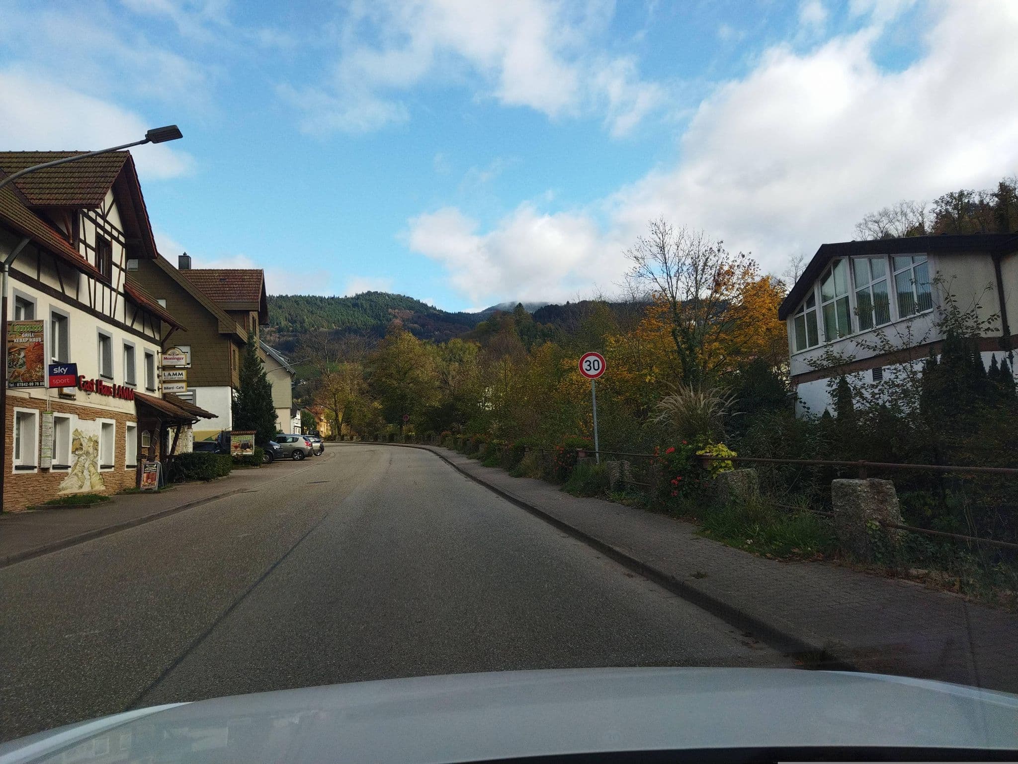 Street view near Hotel Pflug, Kappelrodeck — © changchun1 (CC BY-SA · Mapillary)