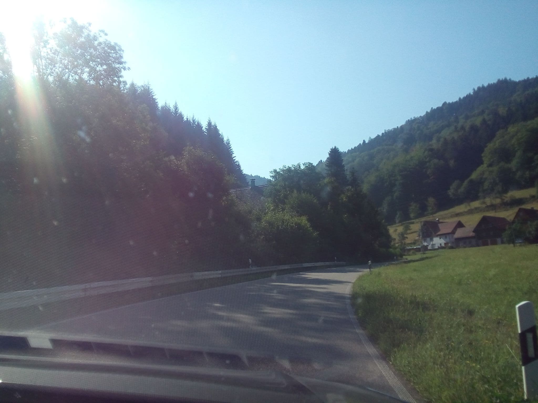 Street view near Sonnenhof Inh. Patric Schweinfurth, Kappelrodeck — © karthoo (CC BY-SA · Mapillary)