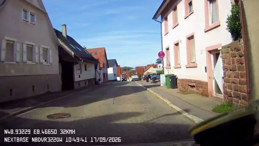 Street view near Pension Hanna, Ettlingen — © derlipper (CC BY-SA · Mapillary)