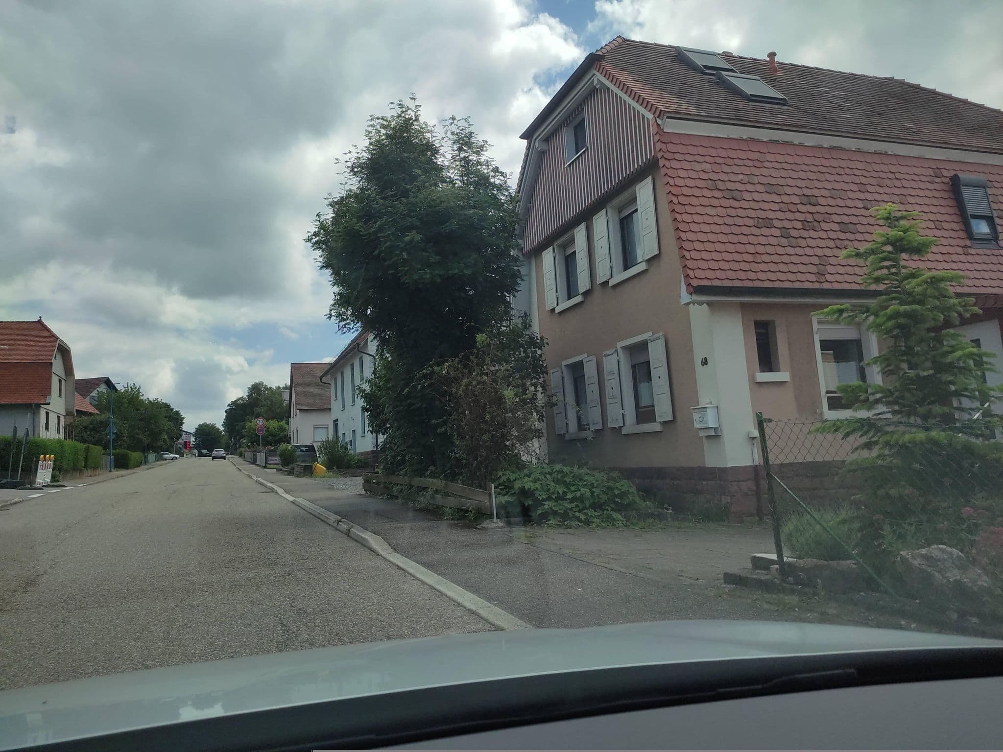 Street view near Hotel Engel, Ettlingen — © rausk (CC BY-SA · Mapillary)