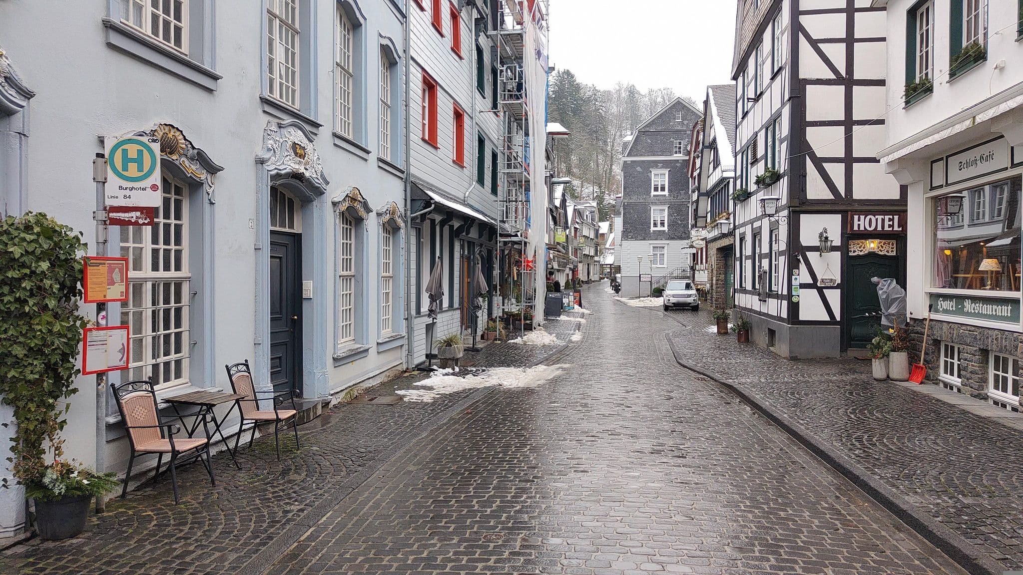 Street view near Guesthouse Schloss-Cafe, Monschau — © jeroenrozema74 (CC BY-SA · Mapillary)