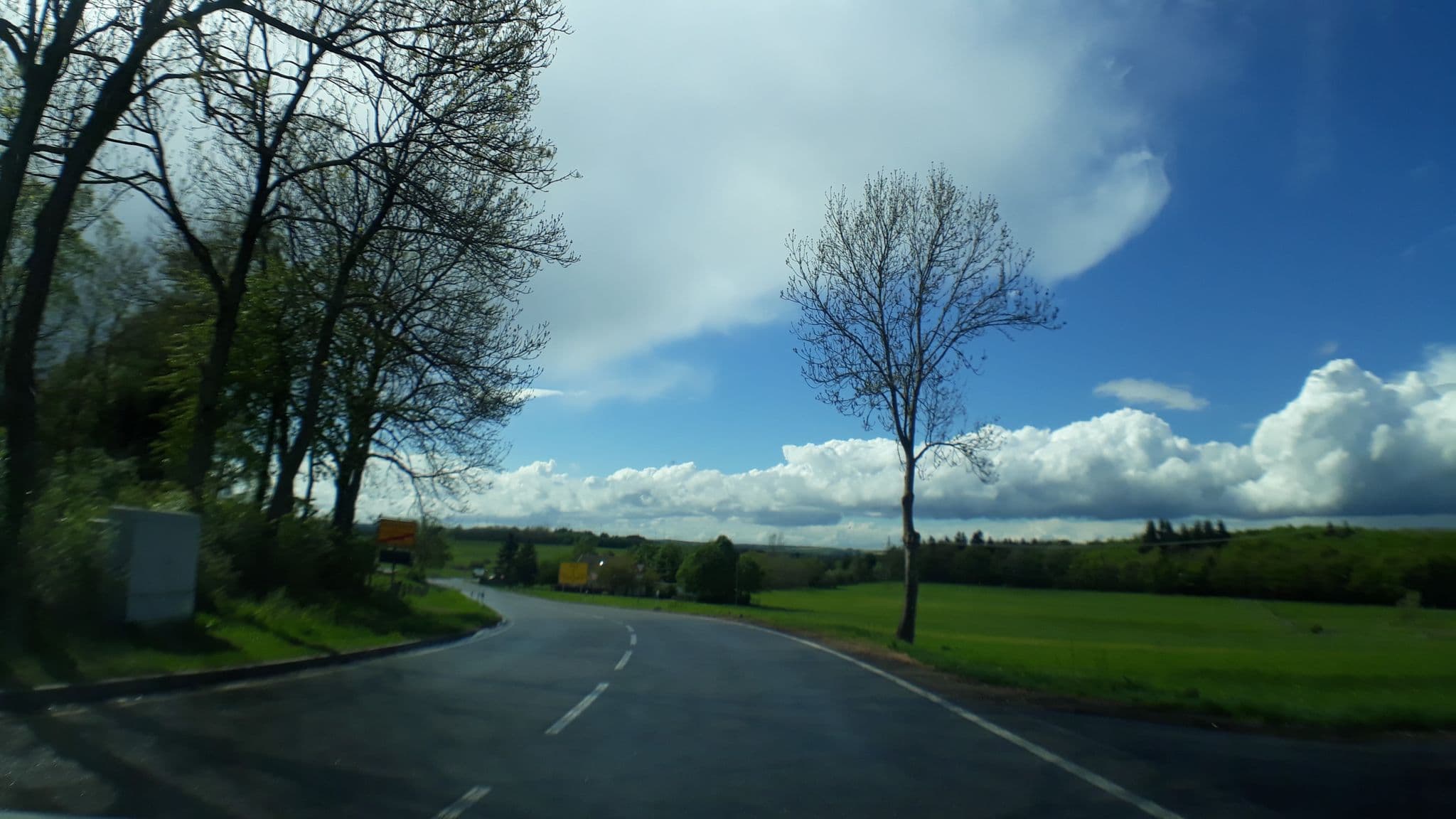 Street view near Eifel Hotel Haus West, Schleiden — © tobiasreg (CC BY-SA · Mapillary)