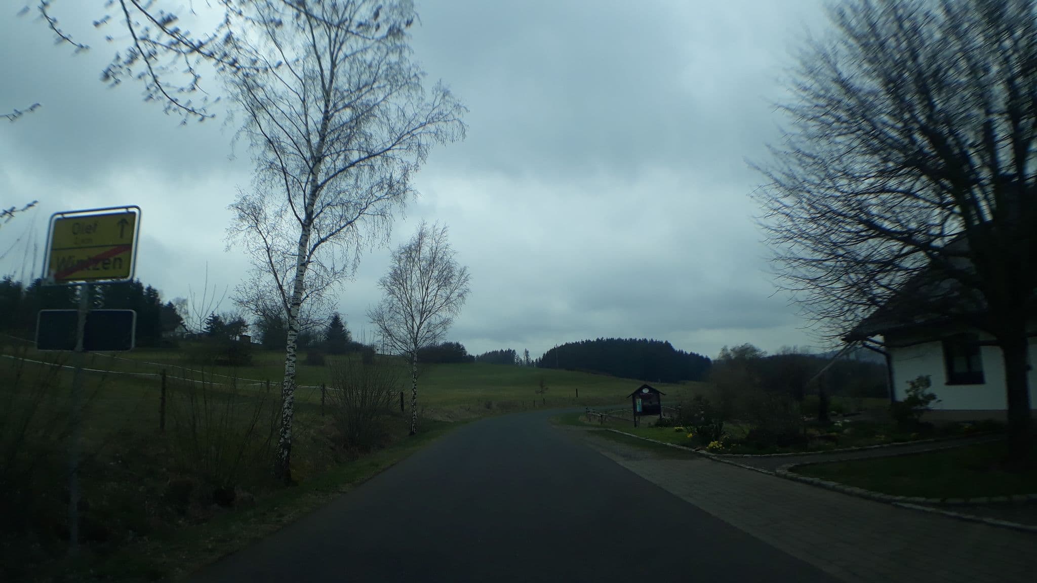 Street view near Ferienwohnungen Rolf & Trudi Pielorz, Schleiden — © tobiasreg (CC BY-SA · Mapillary)