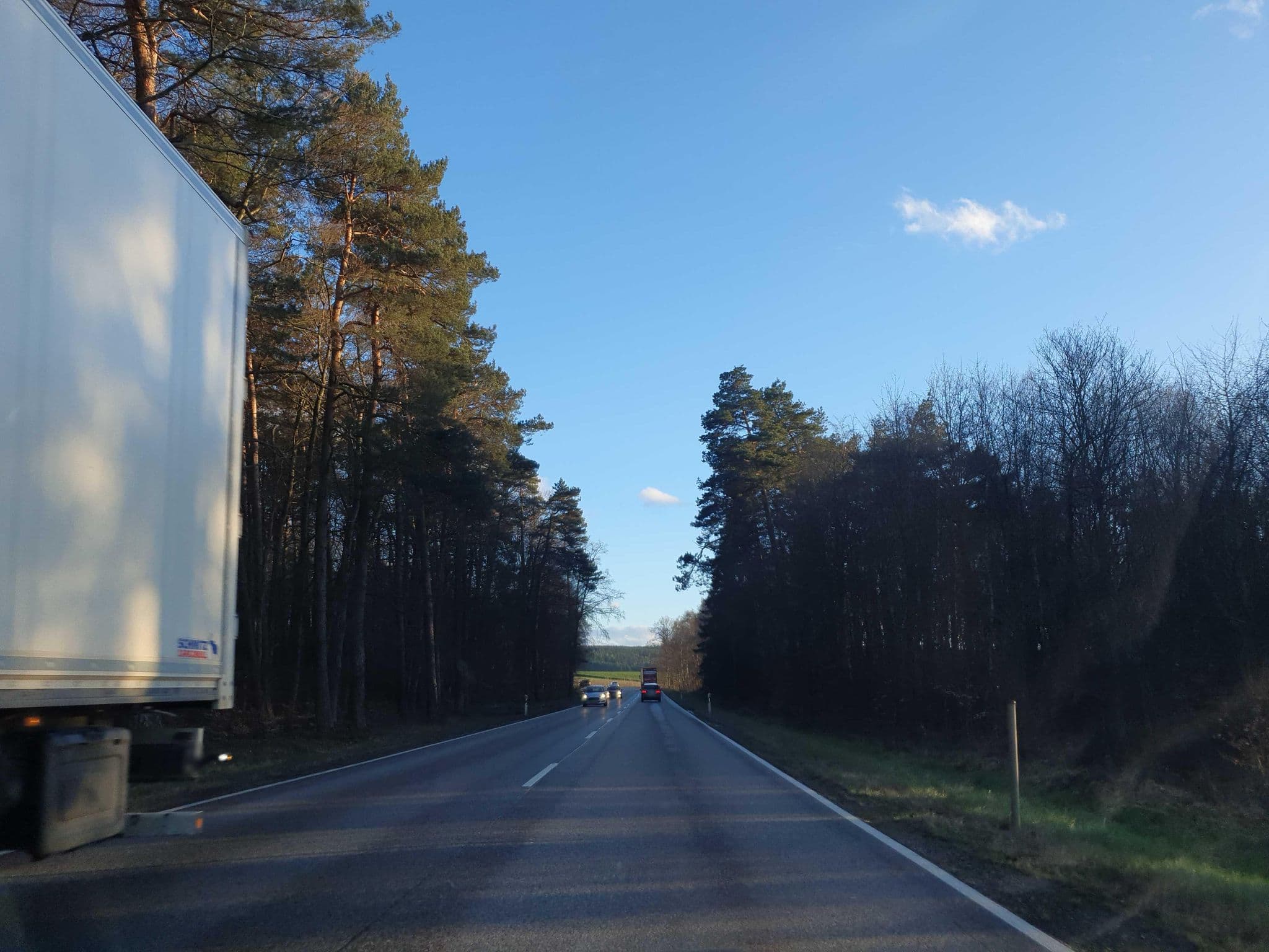 Street view near The Venue Frankfurt-Hahn Airport, Büchenbeuren — © teddy73 (CC BY-SA · Mapillary)