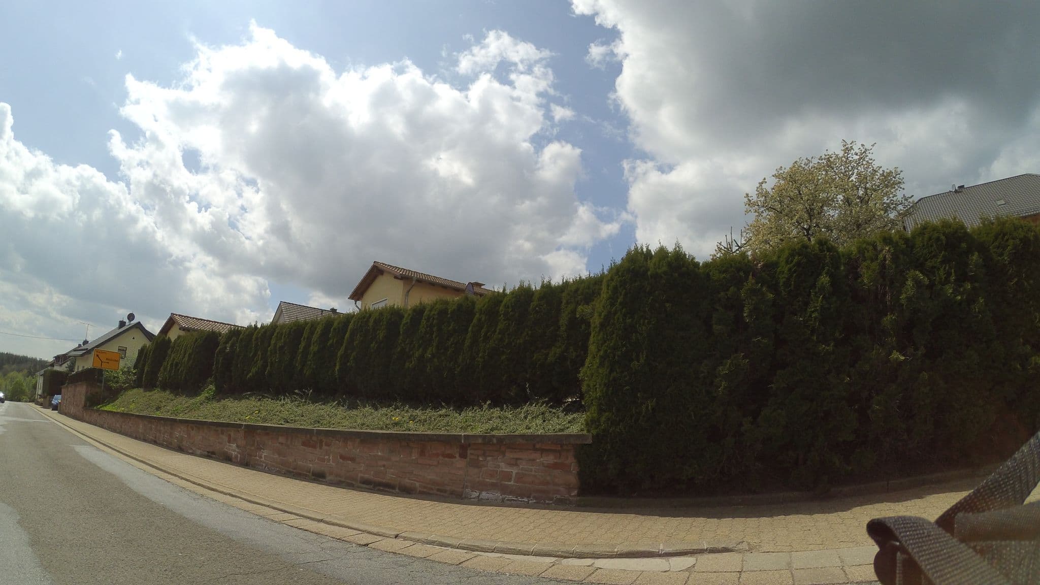 Street view near Pension Haus St. Liborius Pension, Weiskirchen — © teddy73 (CC BY-SA · Mapillary)
