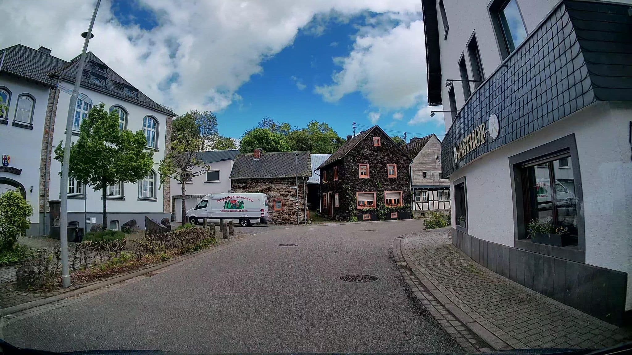 Street view near Fuchs Heinz, Kelberg — © kalcaaro (CC BY-SA · Mapillary)