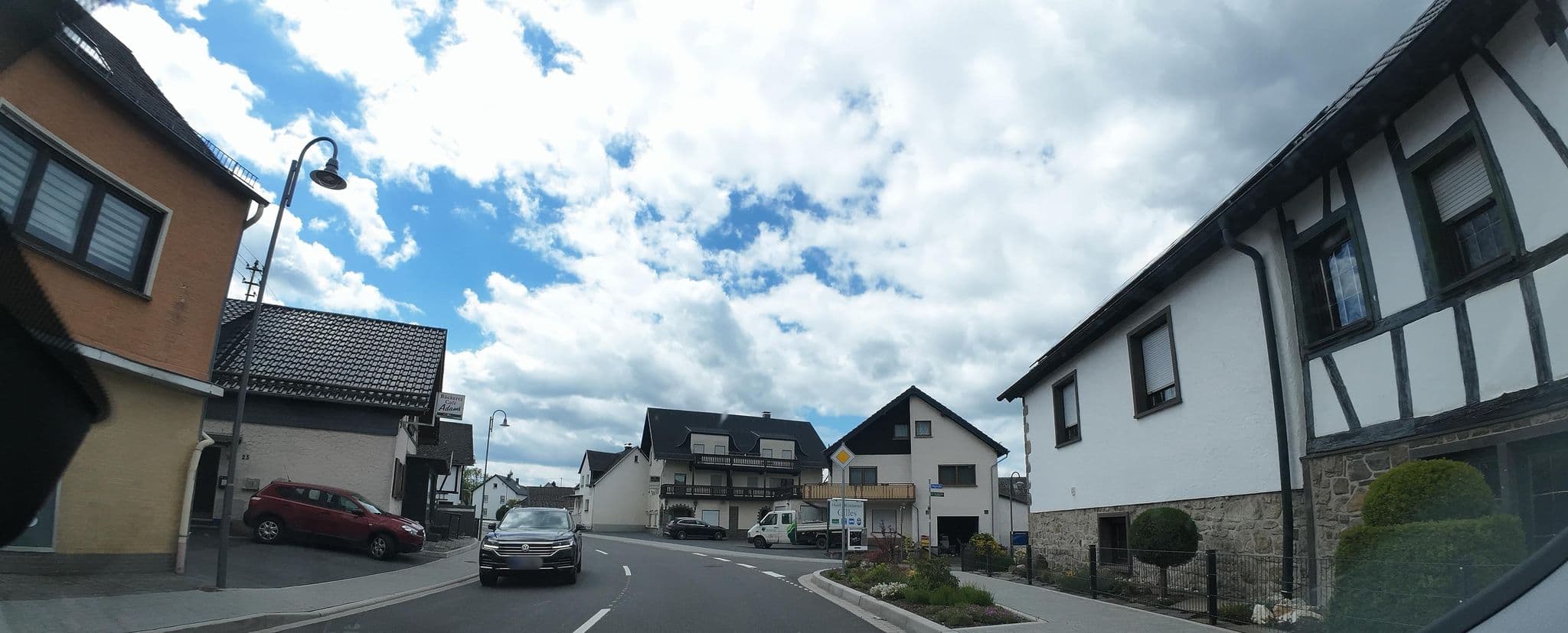 Street view near Gasthof Gilles, Kelberg — © teddy73 (CC BY-SA · Mapillary)