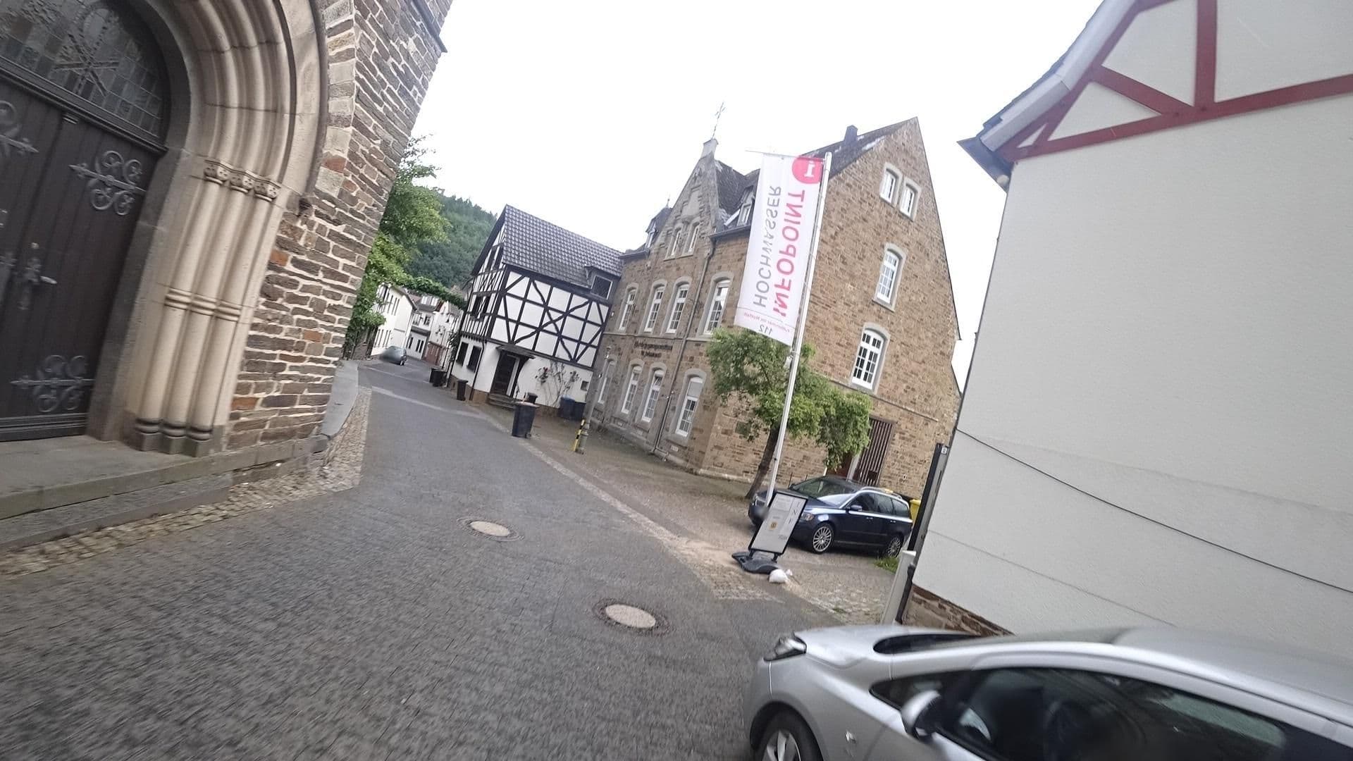 Street view near Ferienwohnung Gabi Sebastian, Dernau — © michellefritz (CC BY-SA · Mapillary)