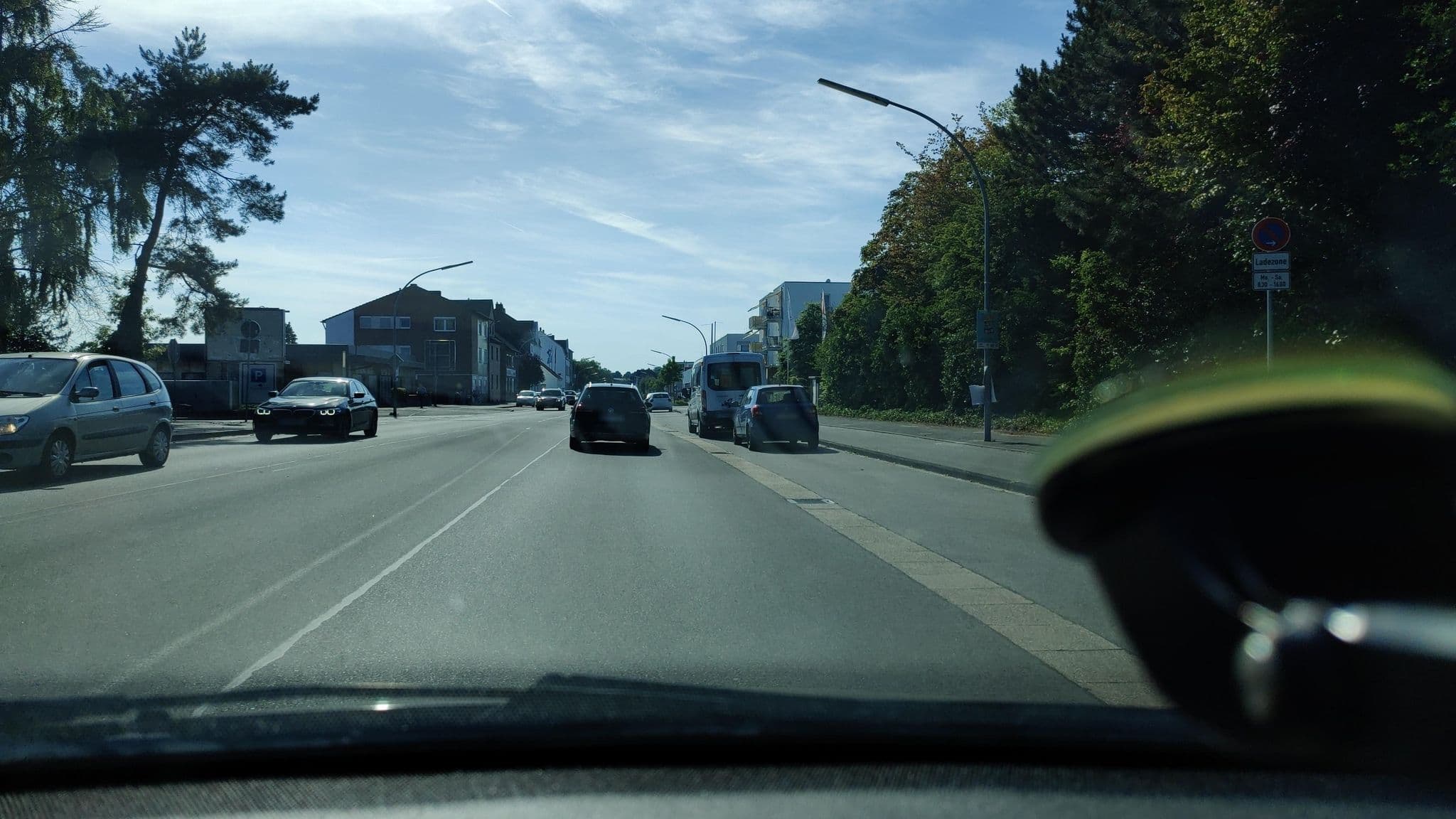 Street view near Wellings Parkhotel, Kamp-Lintfort — © poxonline (CC BY-SA · Mapillary)