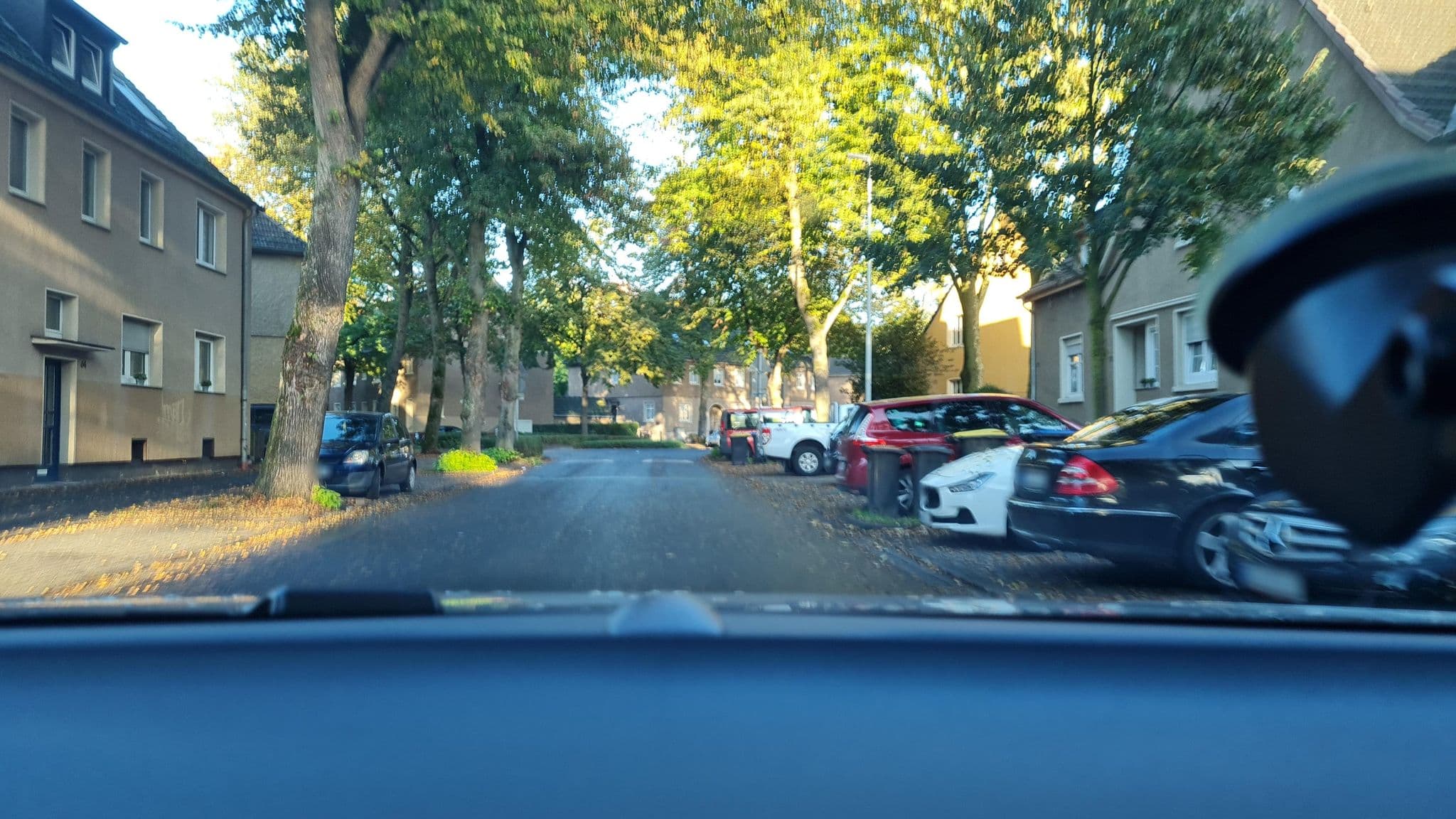 Street view near Garten, Dinslaken — © diecookieente (CC BY-SA · Mapillary)
