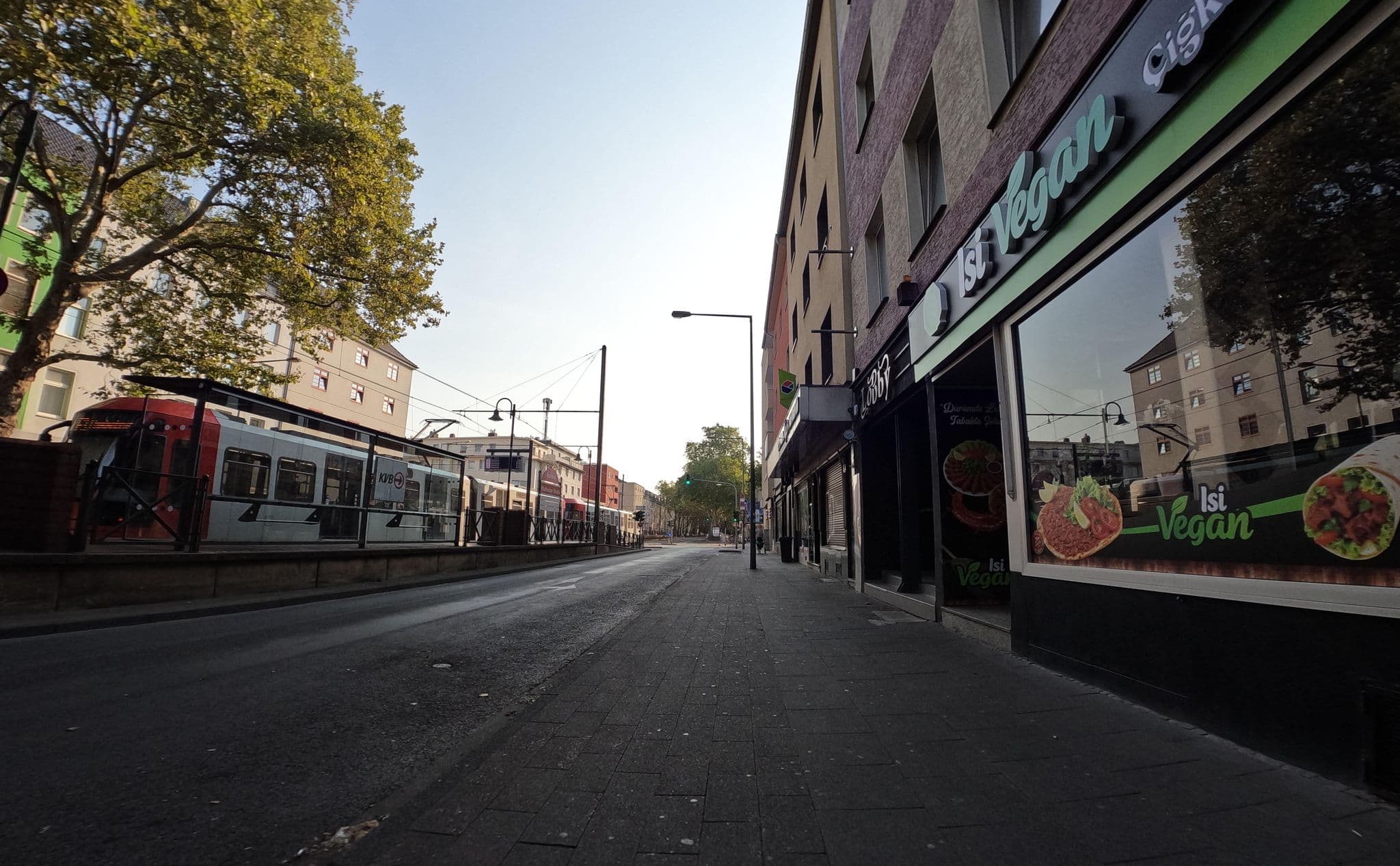 Street view near Refugium de Luxe Boardinghouse Messe/Deutz, Buchforst — © countzero5 (CC BY-SA · Mapillary)